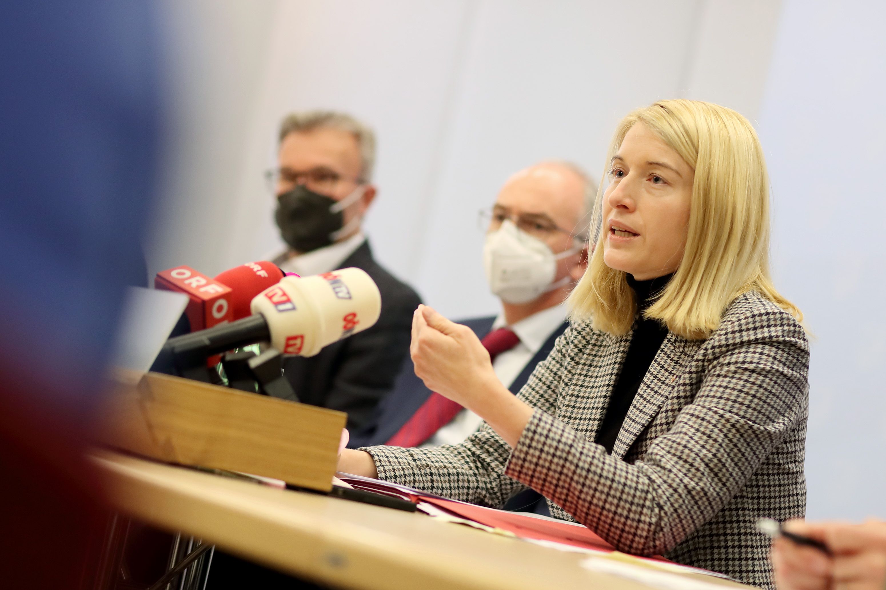 LH-Vize Christine Haberlander zog eine erste Corona-Bilanz.