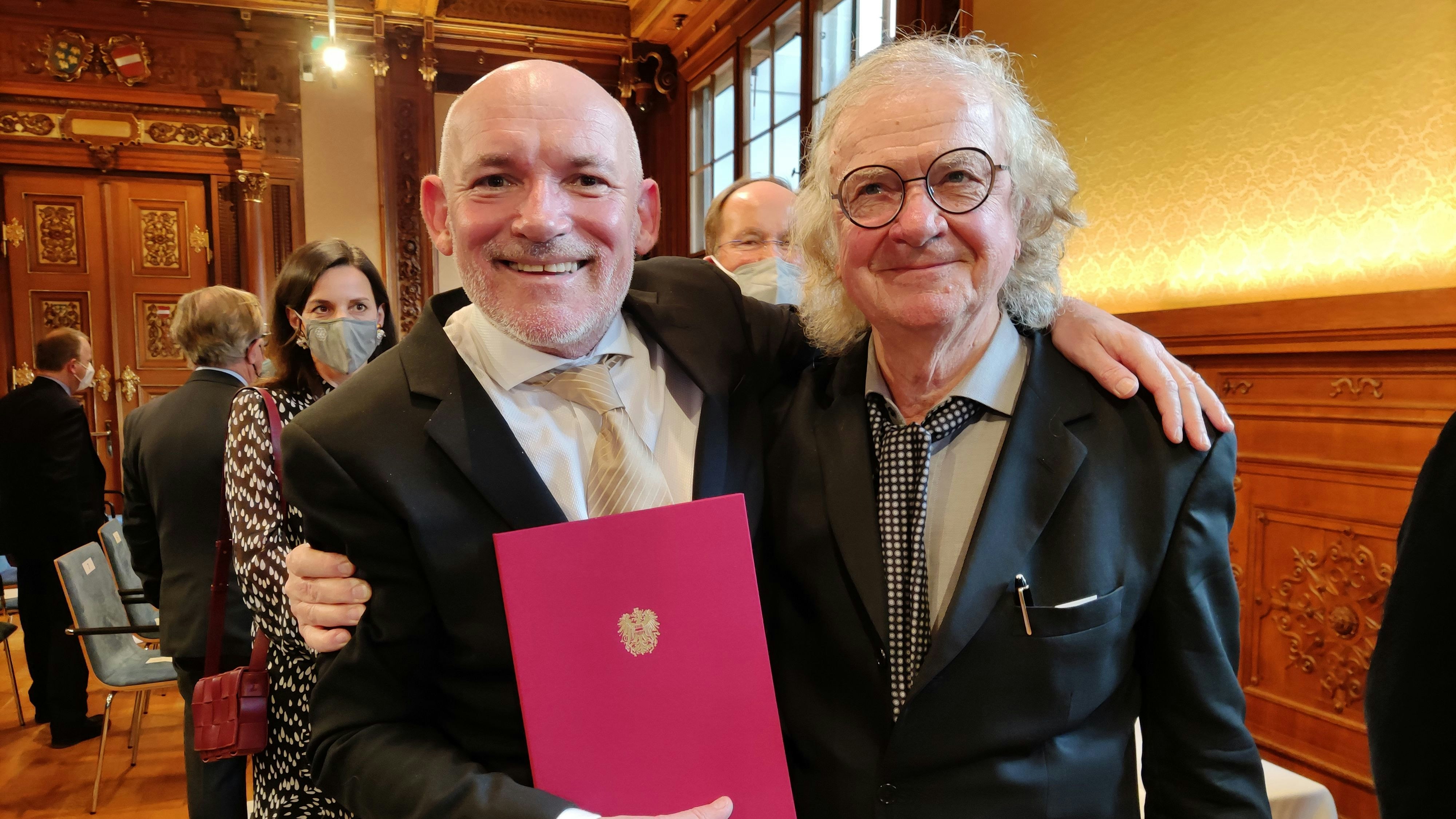 Im "Heute"-Talk verrät der frisch gebackene Professor, wie es zu seinem Titel kam.