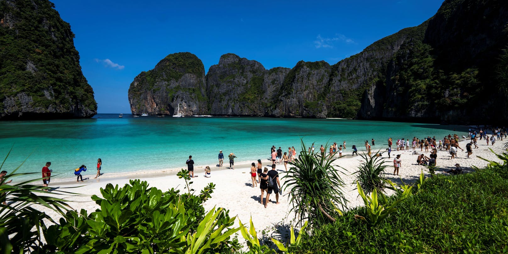 Thailand hat seine strengen Einreiseregeln für geimpfte Touristen gelockert. Dadurch erhofft man sich ein deutliches Plus bei den Urlaubsgästen.