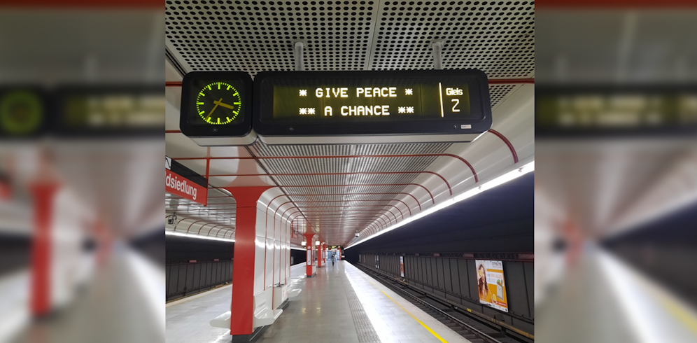 Die Anzeige der Wiener Linien transportierte am Freitag eine starke Botschaft.