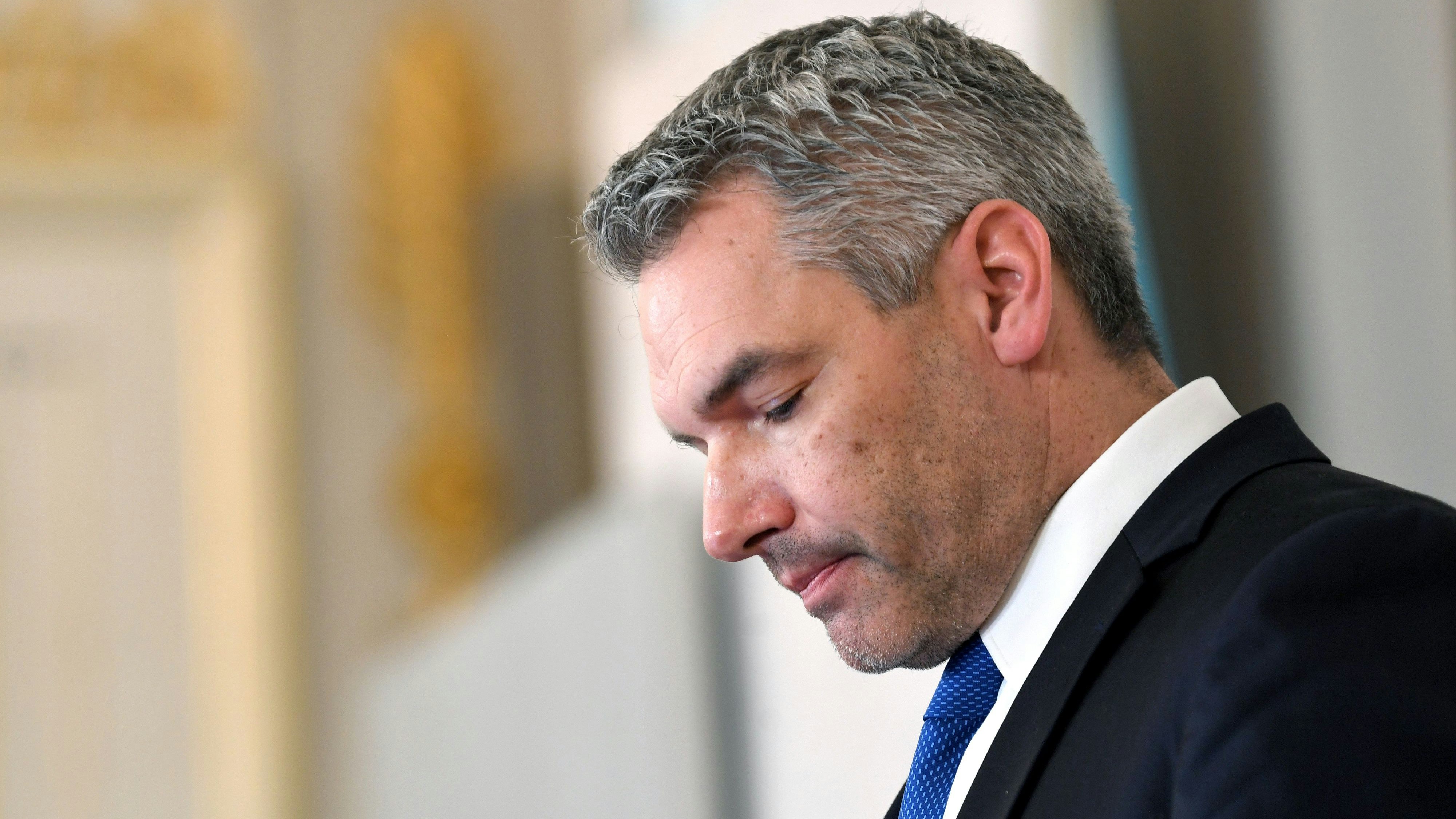 Bundeskanzler Karl Nehammer ist entsetzt.