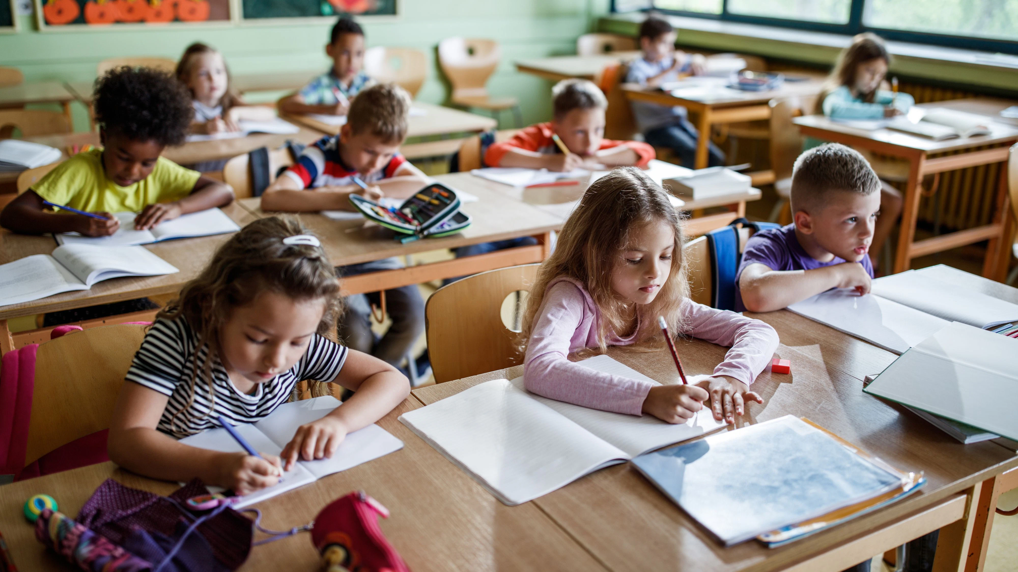 Seit 14. Februar müssen Volksschulkinder keine Masken mehr am Sitzplatz tragen.