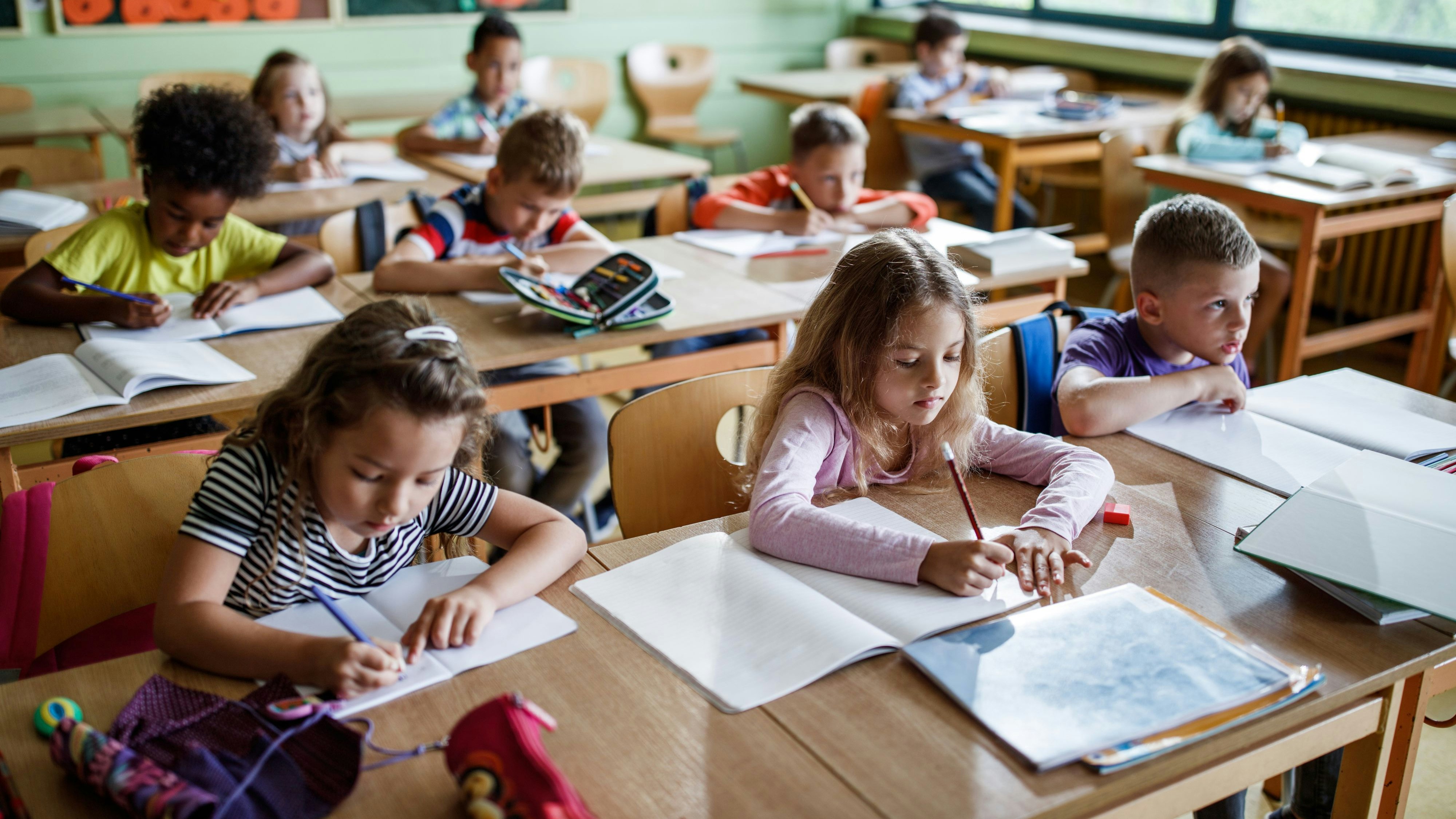 Seit 14. Februar müssen Volksschulkinder keine Masken mehr am Sitzplatz tragen.