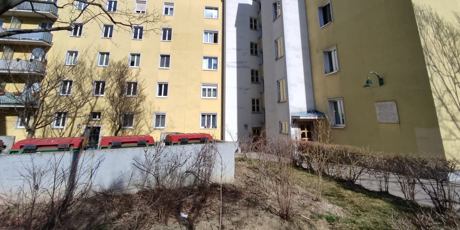 In diesem Wohnblock wurde die Frau tot aufgefunden