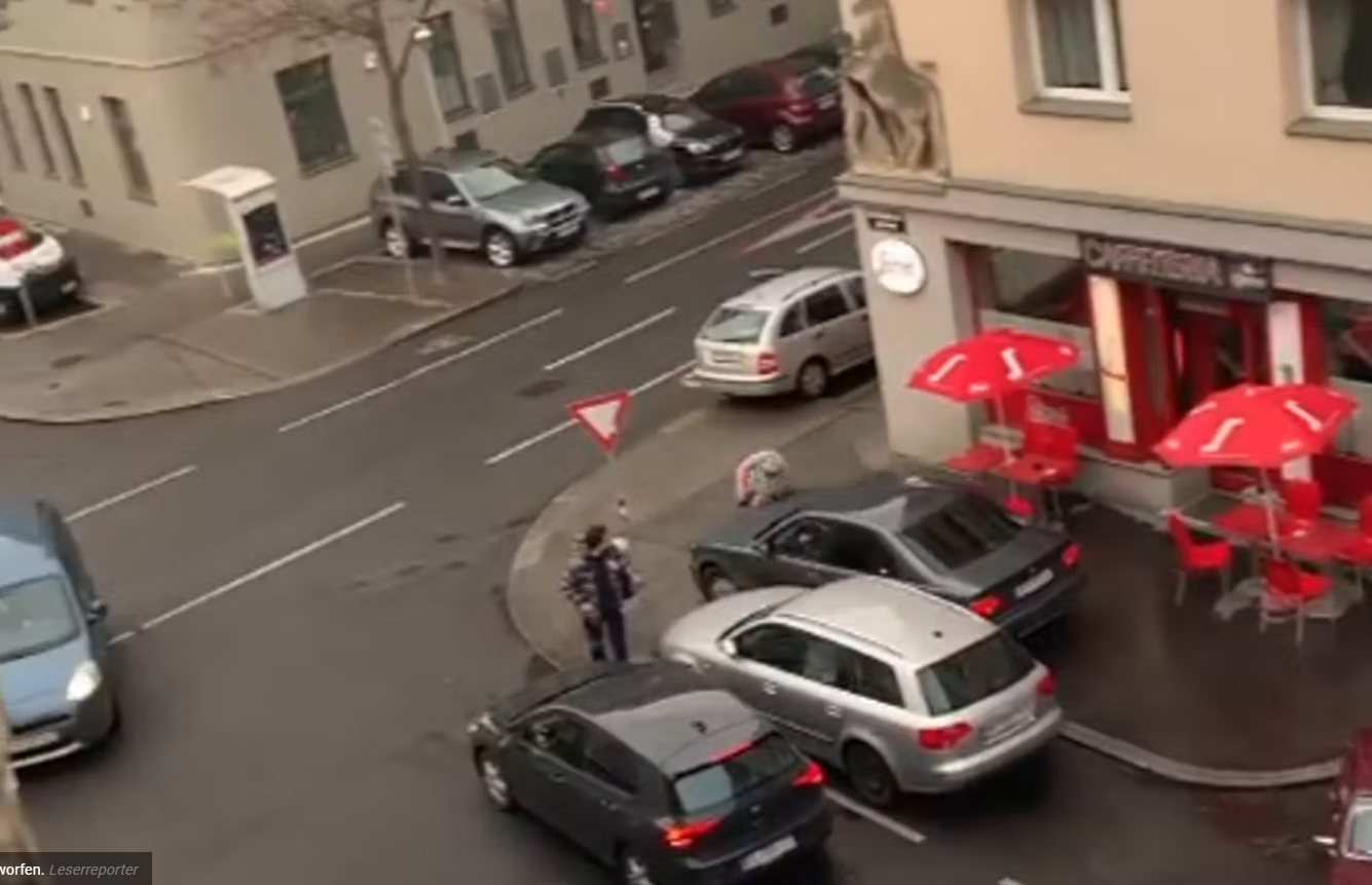 Ein Passant wurde von dem Lenker auf einem Gehsteig niedergefahren. Jetzt wurde ein Tatverdächtiger festgenommen.