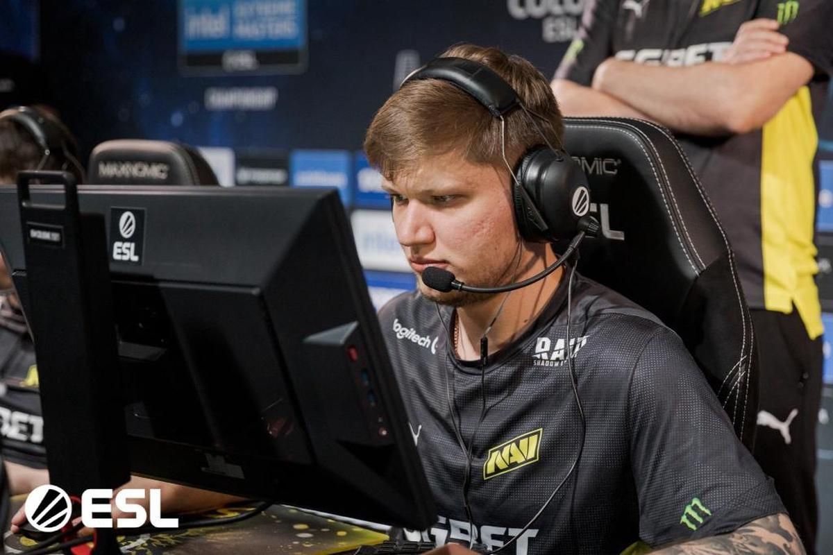 Oleksandr «s1mple» Kostyliev ist einer der besten «CS:GO»-Spieler der Welt und kommt aus der Ukraine. Mit seinem Team NaVi kämpft er diese Woche an einem E-Sport Turnier in Polen um eine Million US-Dollar.