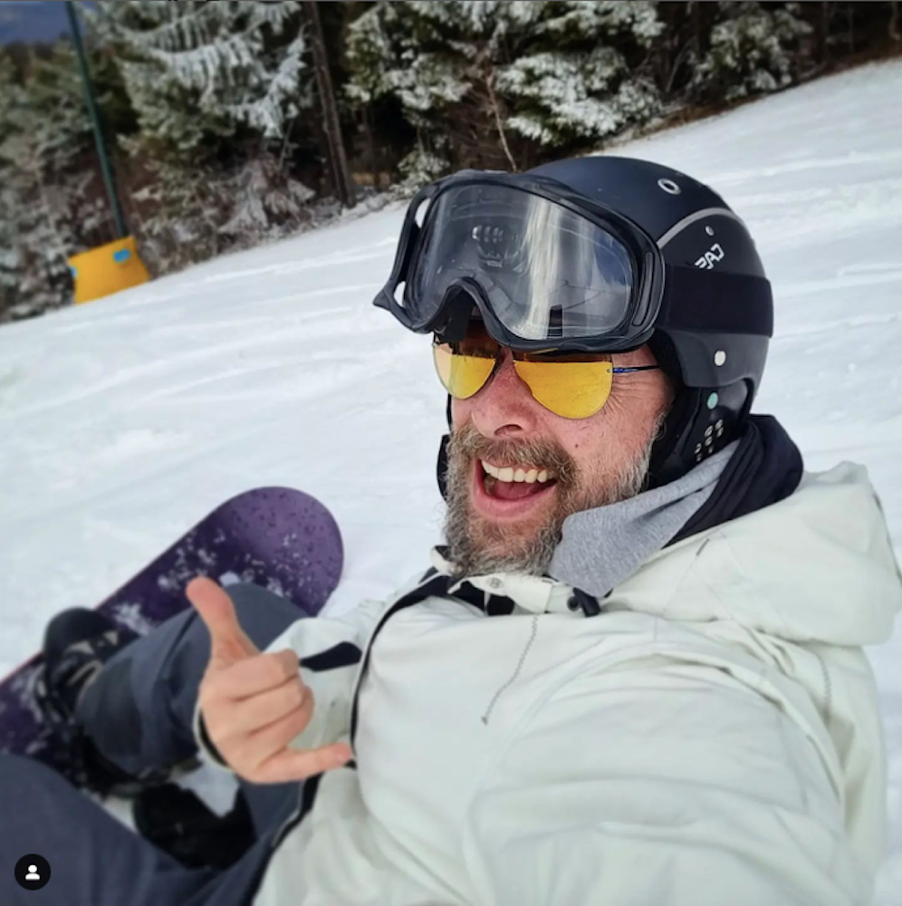 Nach über einem Jahrzehnt schnallte Robert Kratky wieder sein Snowboard an.