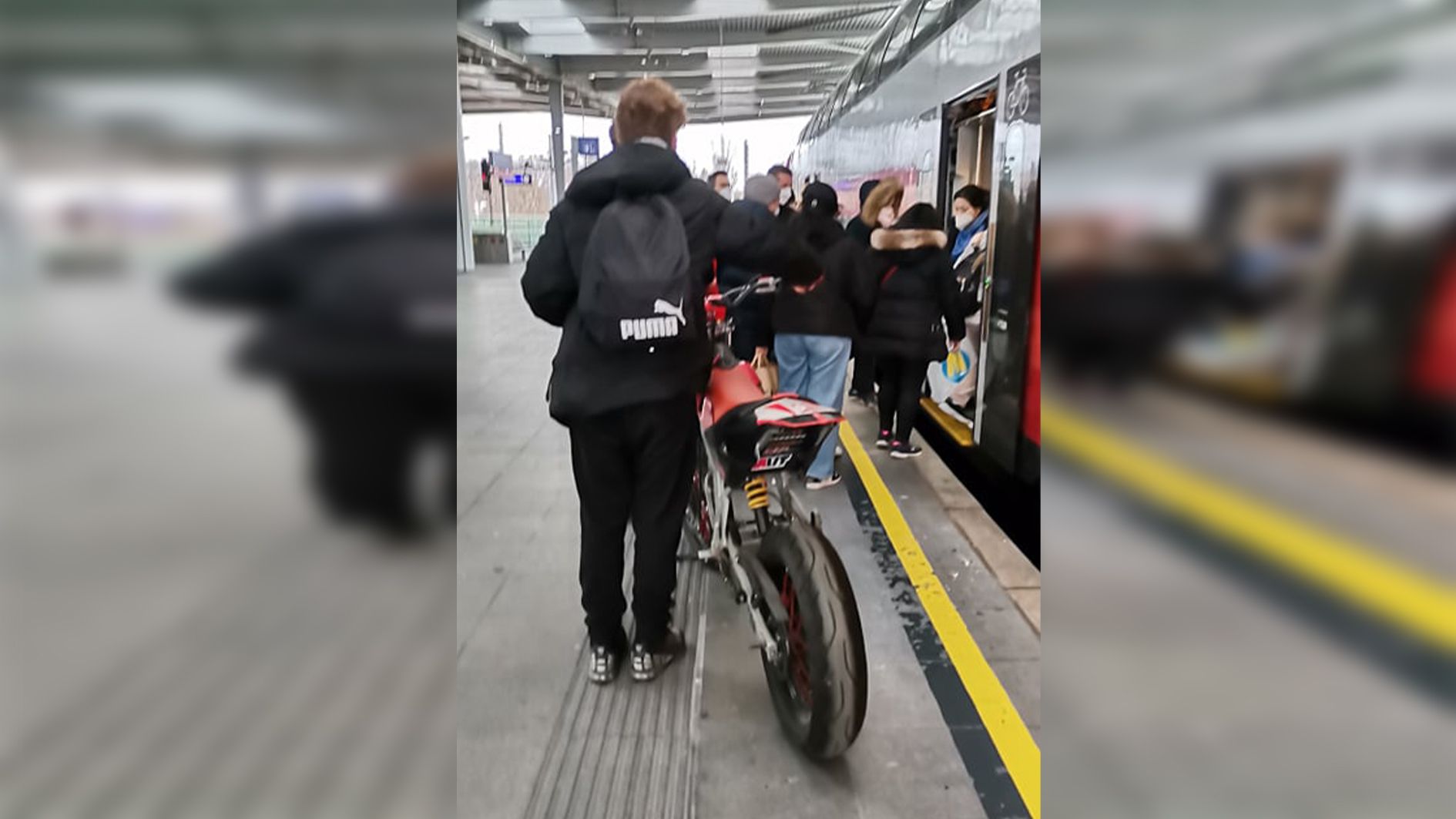 Eingestiegen ist der junge Mann bei der Station Praterstern