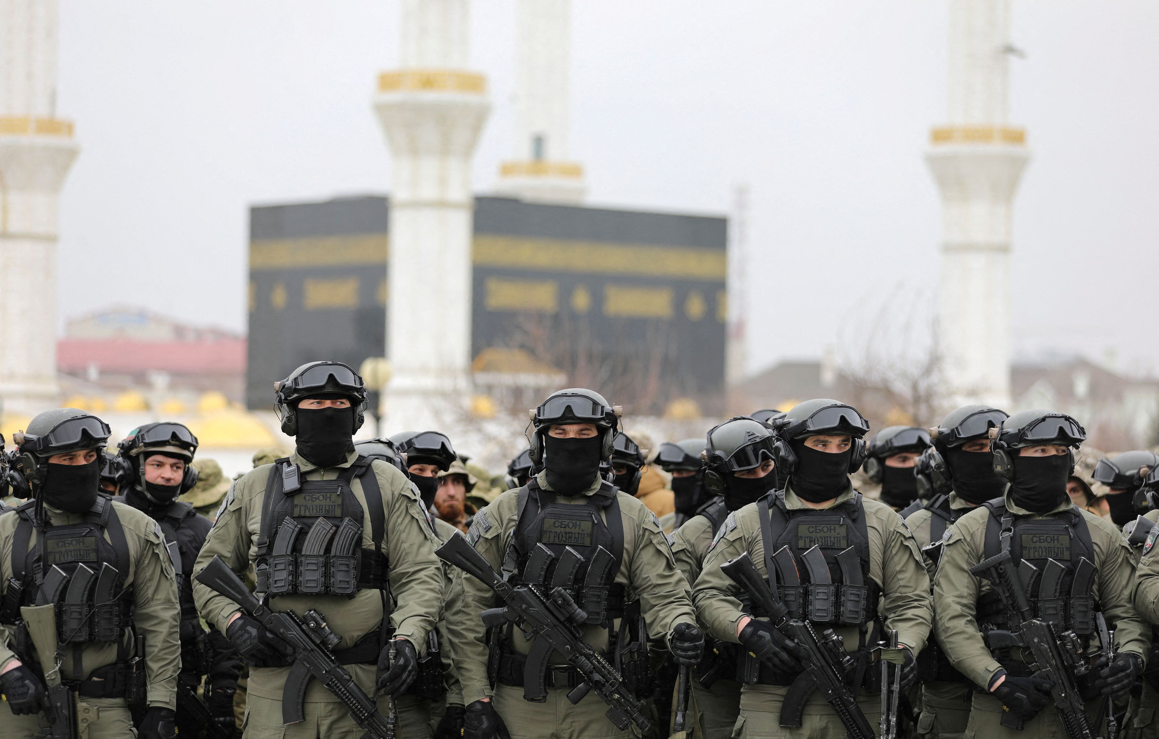 Bilder zeigen die Kadyrowzy, die Kämpfer des tschetschenischen Diktators Ramsam Kadyrow, am Hauptplatz von Grozny (Russland).