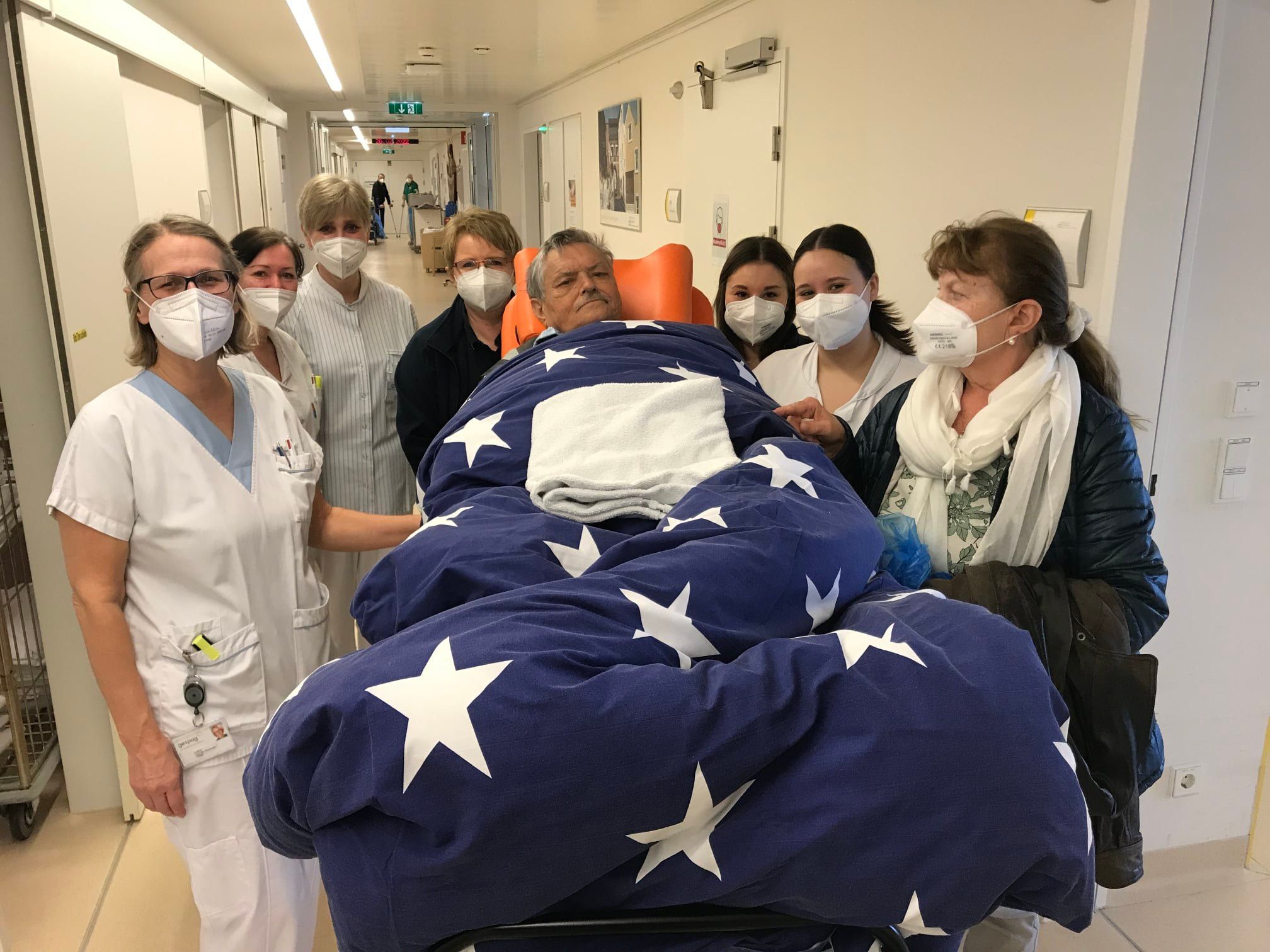 Das "Rollende Engel"-Team holte Gottfried G. vom Krankenhaus ab und brachte ihn auch wieder zurück.