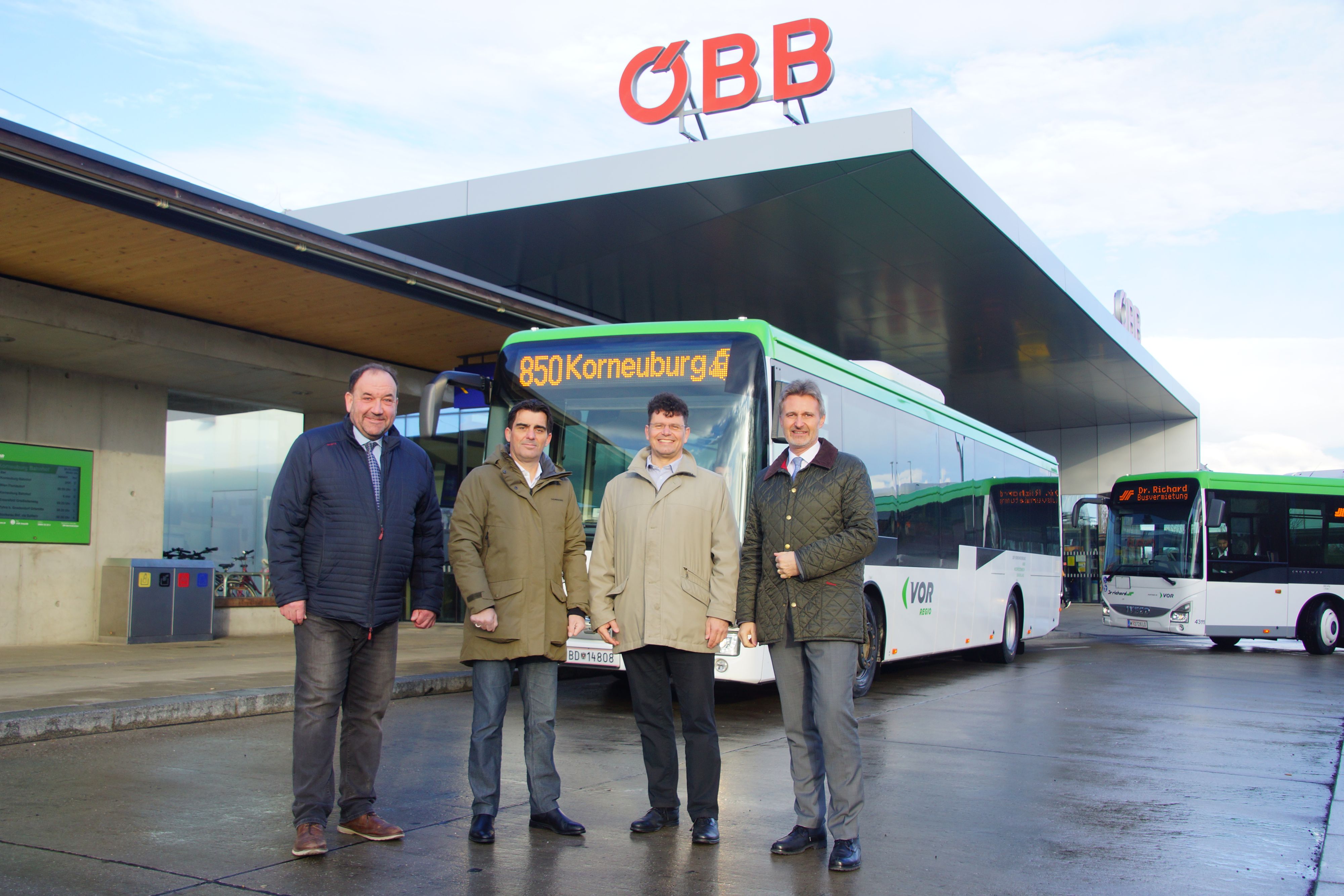 Bürgermeister Andreas Arbesser (Langenzersdorf), Bürgermeister LAbg. Christian Gepp (Korneuburg), Bürgermeister Günter Trettenhahn (Bisamberg) und Wolfgang Schroll  (Geschäftsführer VOR).
