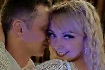 Meiling (42) mit seiner frisch angetrauten Ehefrau.