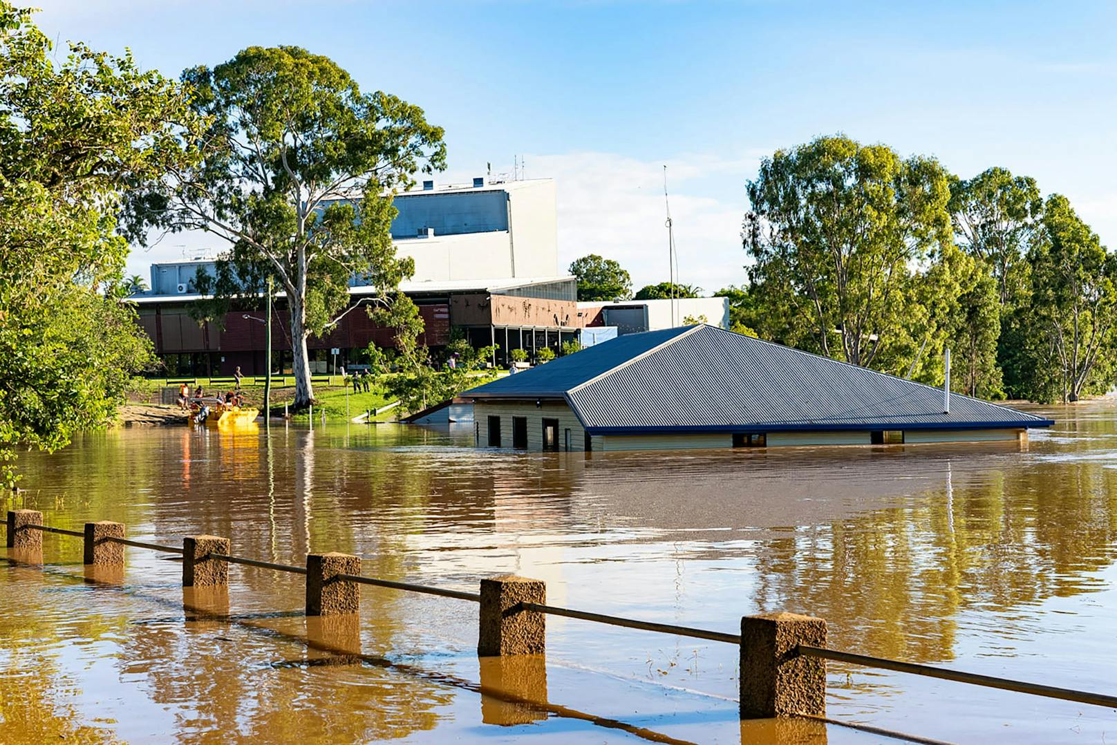 Die Stadt Maryborough im Bundesstaat Queensland steht unter Wasser. 