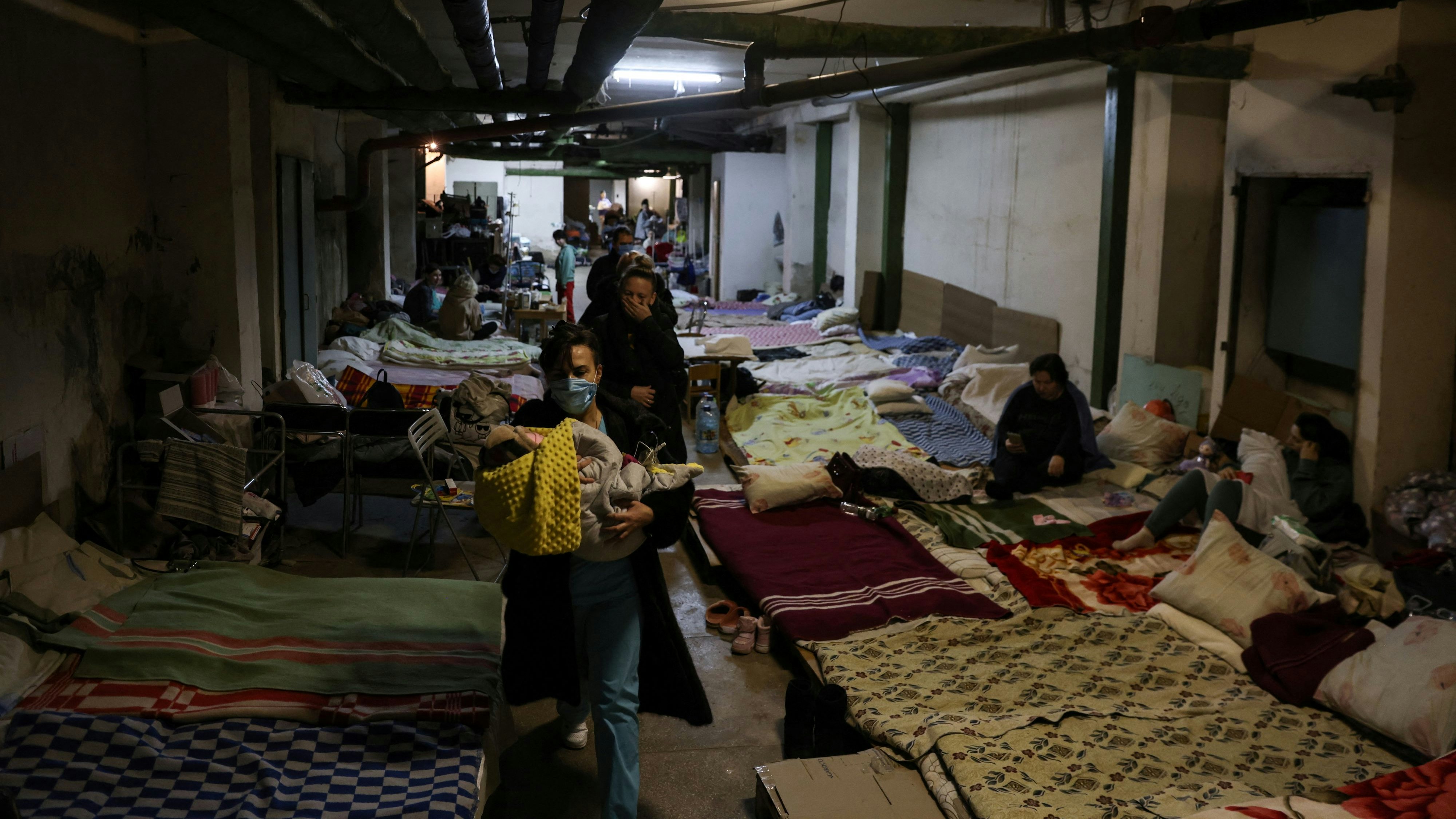 Notunterkunft im Okhmadet Children's Hospital in Kiew