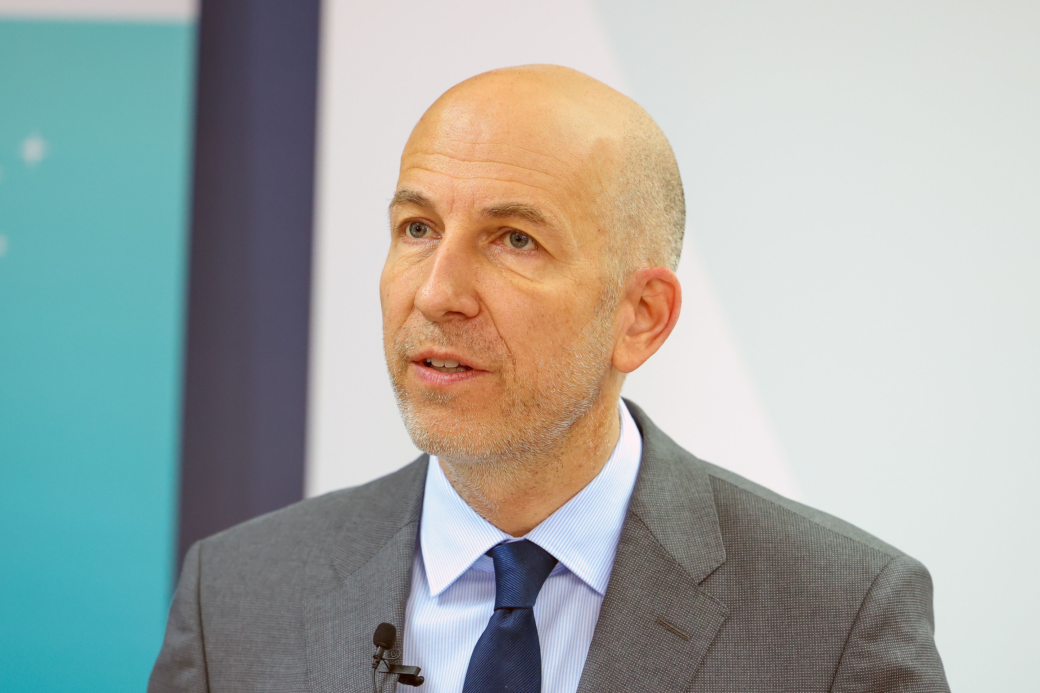 Arbeitsminister Martin Kocher kündigte eine neue Digitalisierungsoffensive beim AMS an.