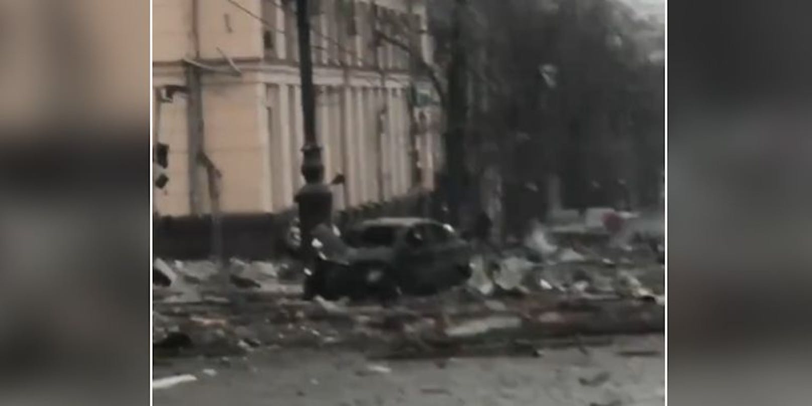 Ein Video zeigt das Ausmaß der Zerstörung in Charkiw.