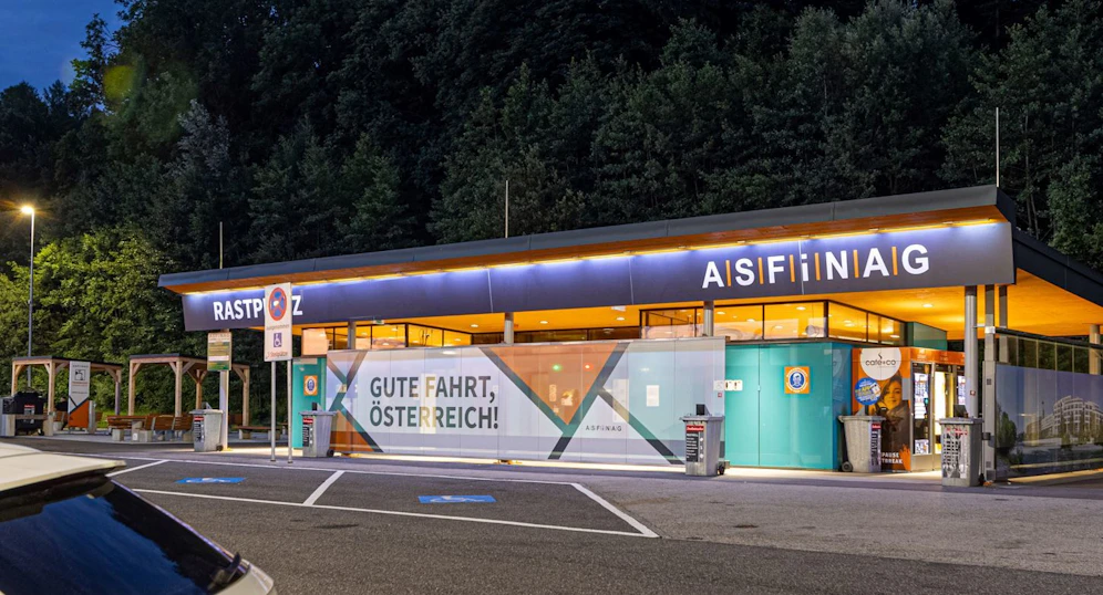 Ein Foto der baugleichen Raststation in Kirchstetten.