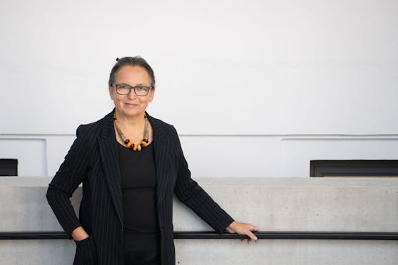 Ass. Prof. i.R. Univ. Lektorin Dipl.-Ing-Dr. techn. Karin Stieldorf, Leiterin des Masterlehrgangs "Nachhaltig Bauen"