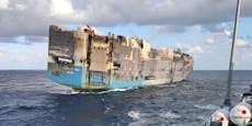 Frachter brennt aus – 4.000 Luxuswagen versinken im Meer