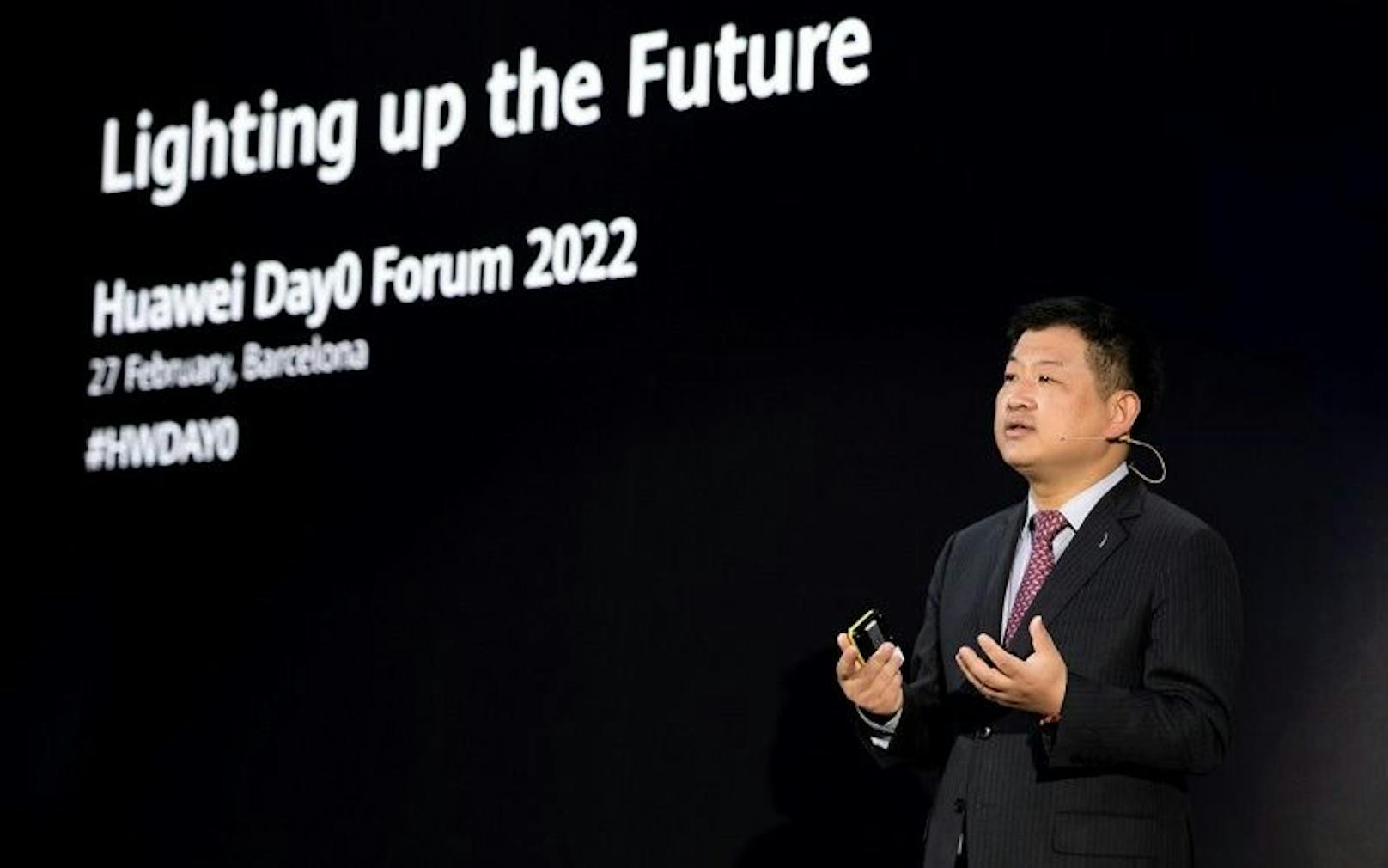 Peter Zhou (Präsident der IT-Produktlinie von Huawei) beim MWC 2022.
