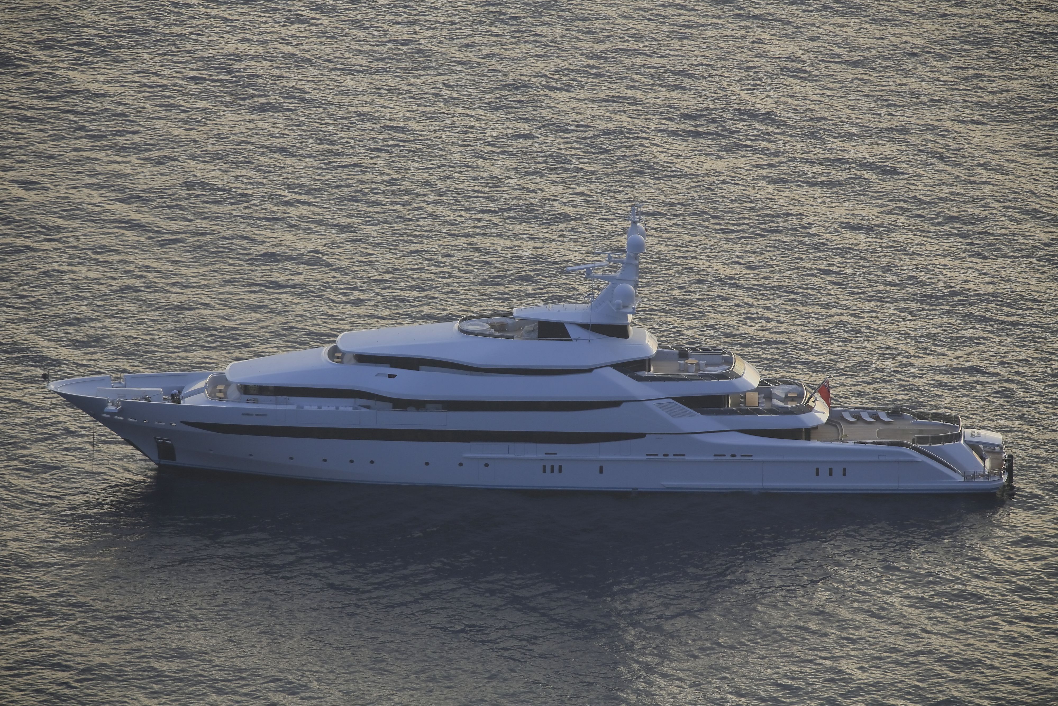 Die "Amore Vero" ist die nächste Super-Jacht, die auf Grund des Kriegs in der Ukraine nun beschlagnahmt wurde. 