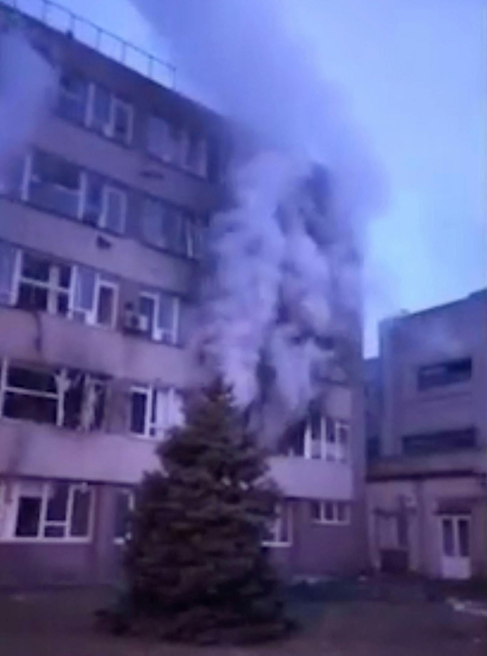 Durch einen "gezielten Angriffs" Russlands soll dort in der Nacht ein Brand ausgebrochen sein.