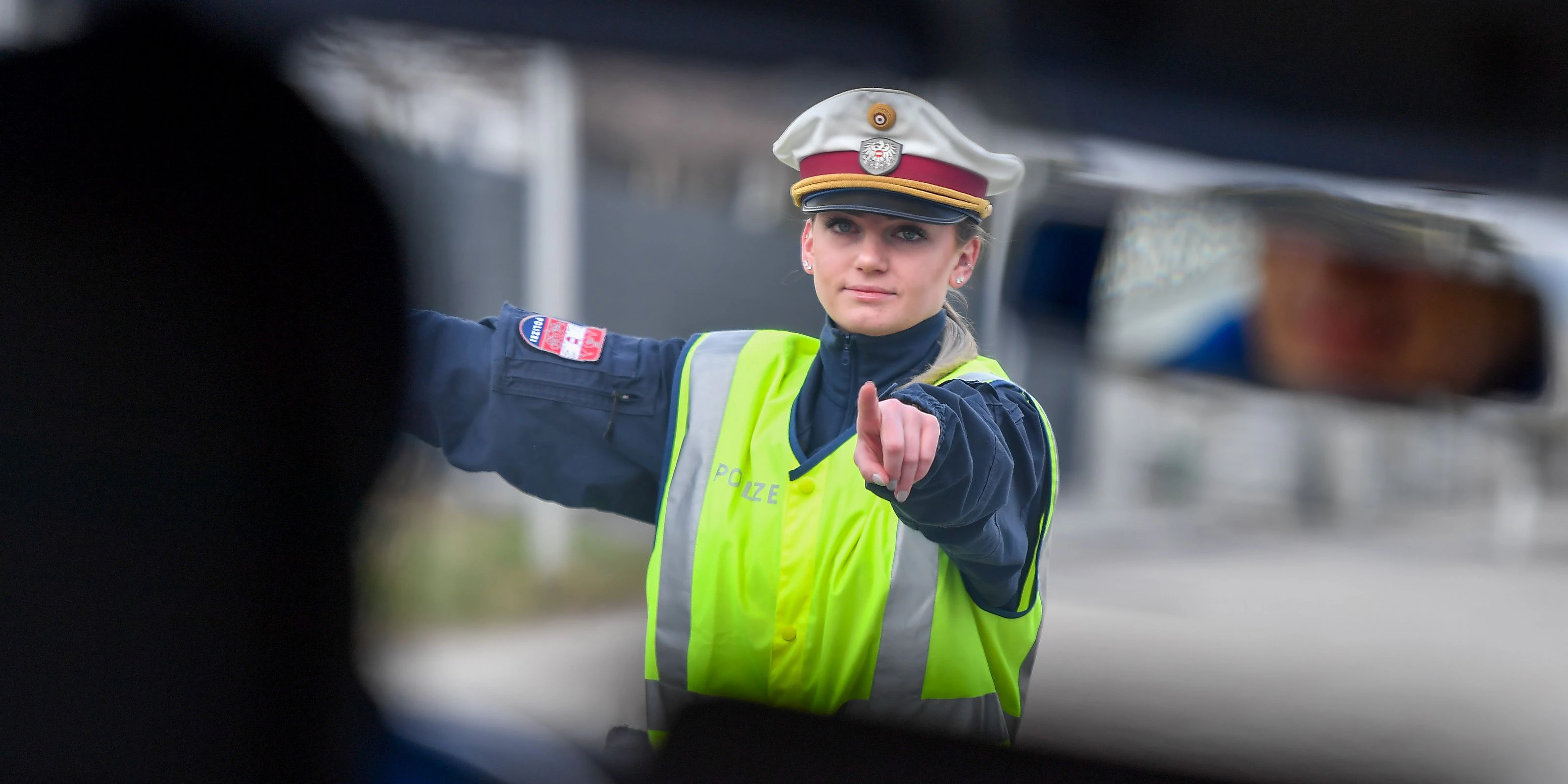 Eine Verkehrskontrolle in Salzburg-Stadt wurden zwei Drogenlenkern zum Verhängnis. (Symbolbild)