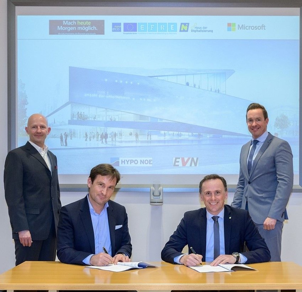 ecoplus Digital Geschäftsführer Claus Zeppelzauer, Microsoft Österreich General Manager Hermann Erlach, Digitalisierungslandesrat Jochen Danninger und ecoplus Digital Geschäftsführer Lukas Reutterer