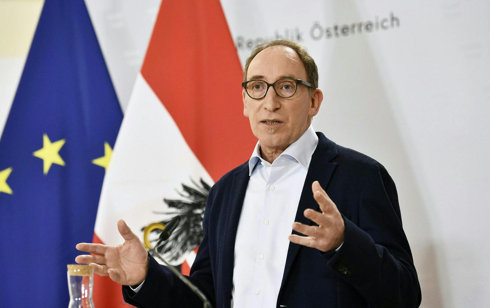 Der designierte Gesundheit- und Sozialminister Johannes Rauch am 4. März 2022 nach der Sitzung des erweiterten Bundesvorstandes der Grünen in Wien.