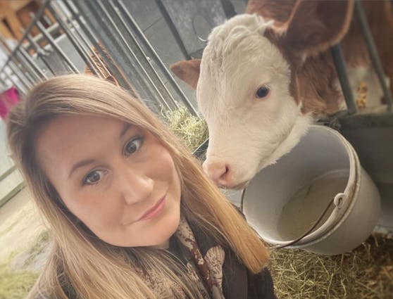 Landwirtin Martina Hopf (30) kümmert sich um 26 Kühe und deren Kälber.
