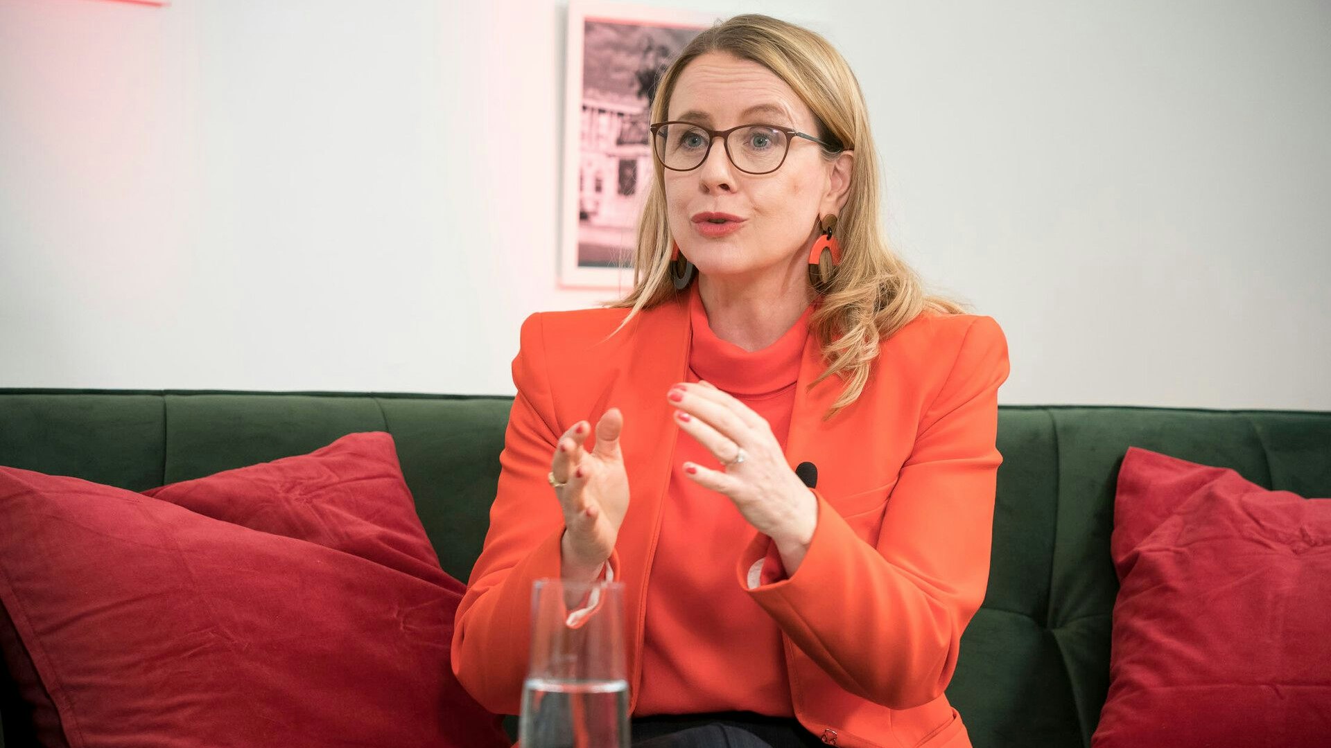 Wirtschaftsministerin Schramböck: "Sind in komplett neuer Situation."