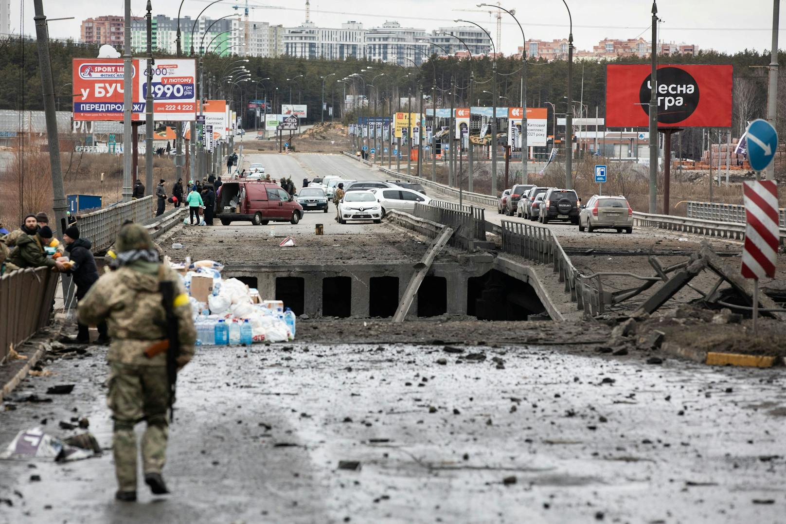 Britisches TV-Team überlebt Kugelhagel nahe Kiew