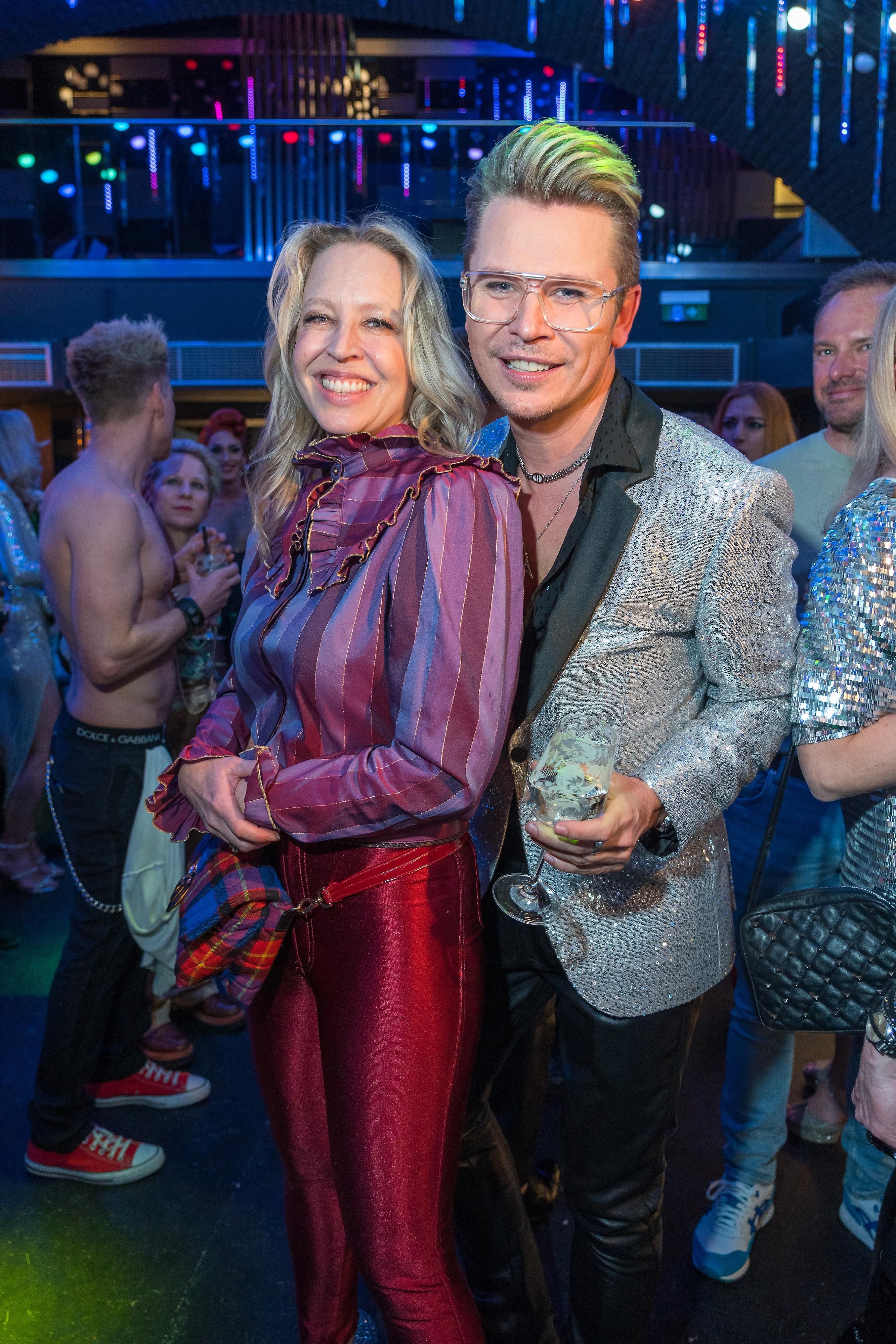 Adi Weiss und Promi-Gast Nina Proll.