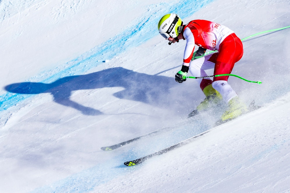 Aigner am Weg zu Silber in der Kombi bei den Paralympics in Peking.