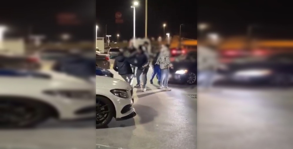 Zuerst bekam ein Wiener Schläge ab – dann wurde er angefahren.