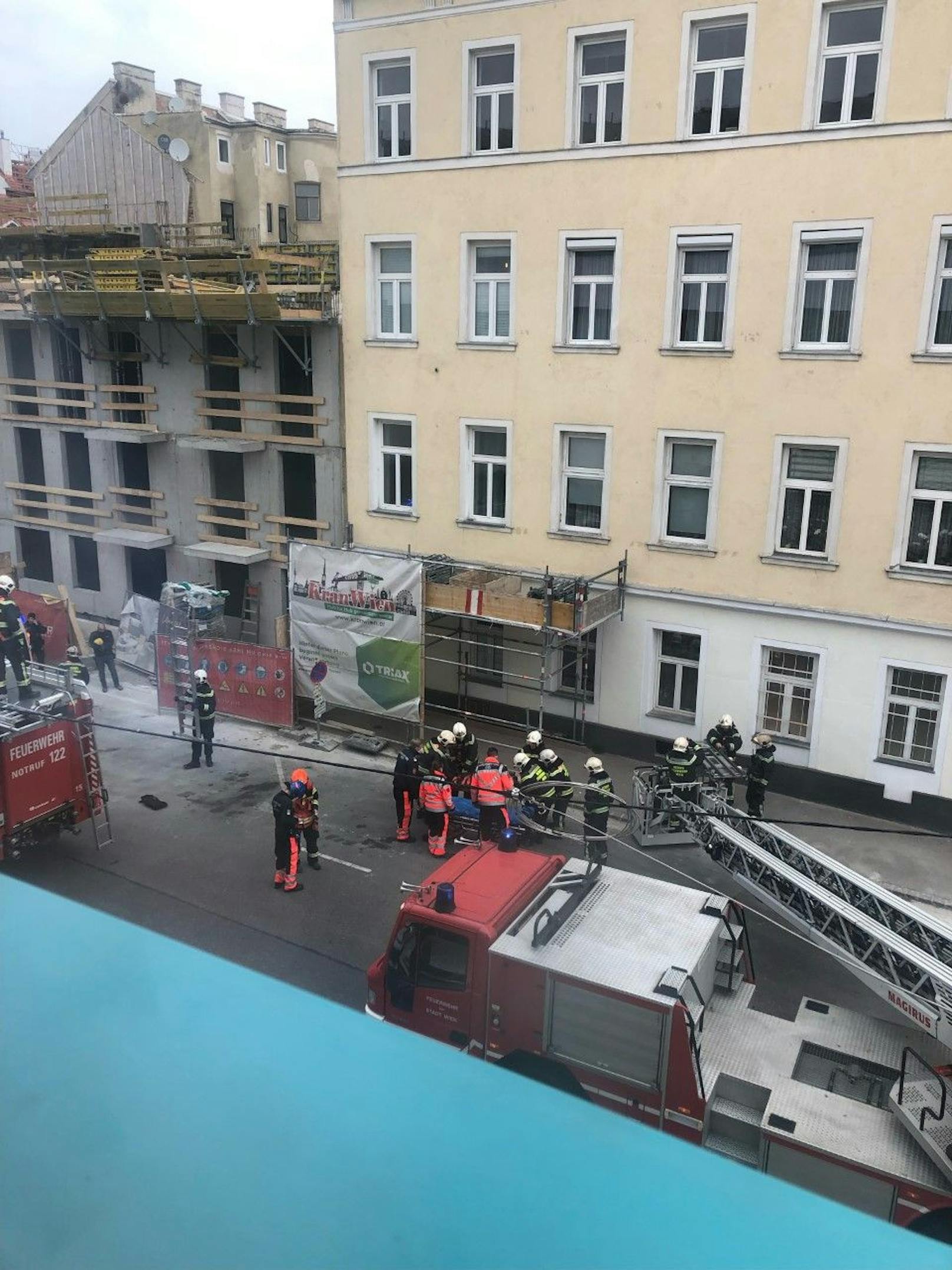 In Wien-Ottakring kam es am Montagvormittag zu einem schweren Arbeitsunfall.