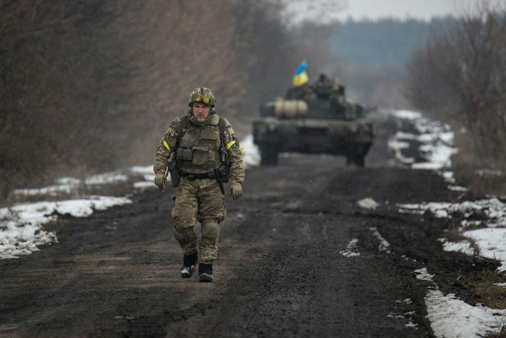 Dass die russische Armee hier noch immer in Kämpfe verwickelt wird, zeigt, wie fragil ihr Vormarsch in die Ukraine ist.