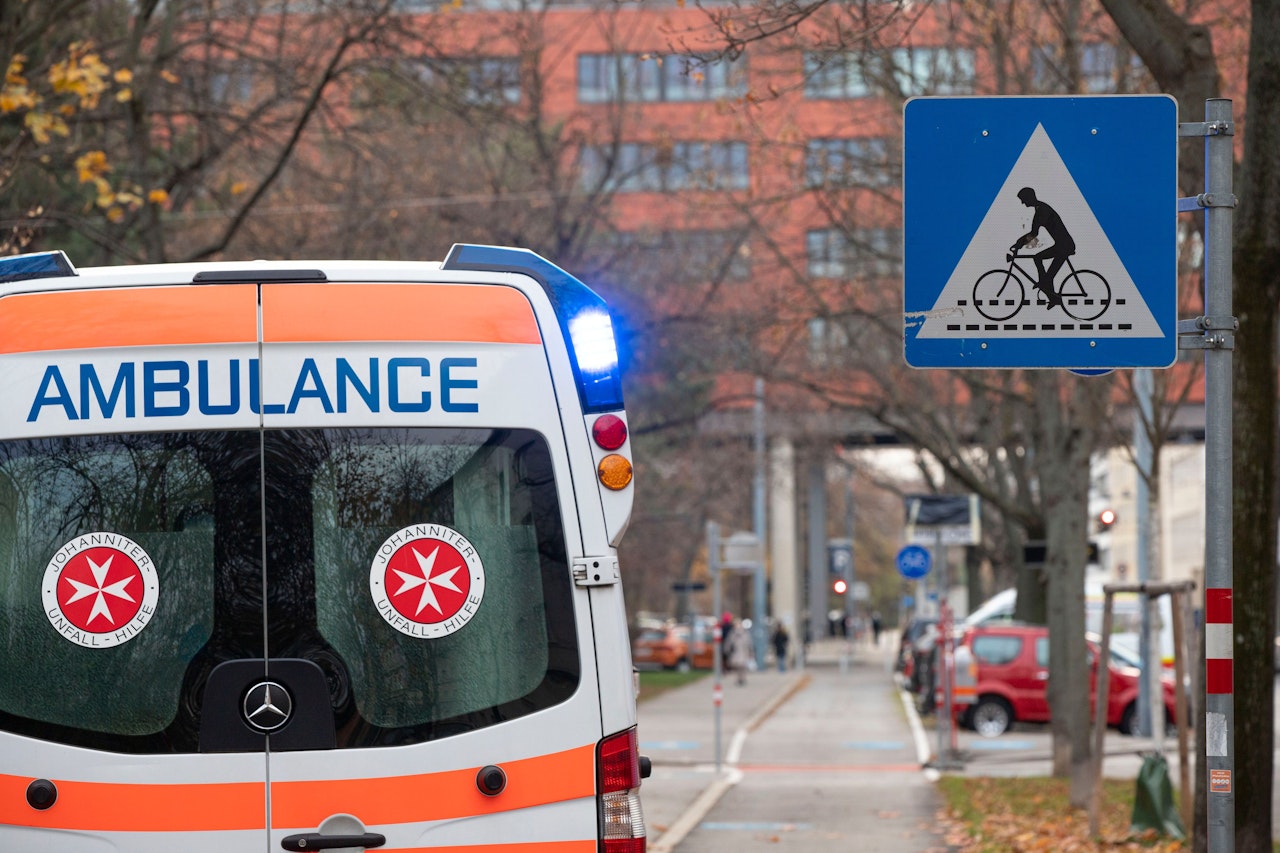Heute.at - Frau stürzt von Fahrrad – stirbt an Schädel-Hirntrauma