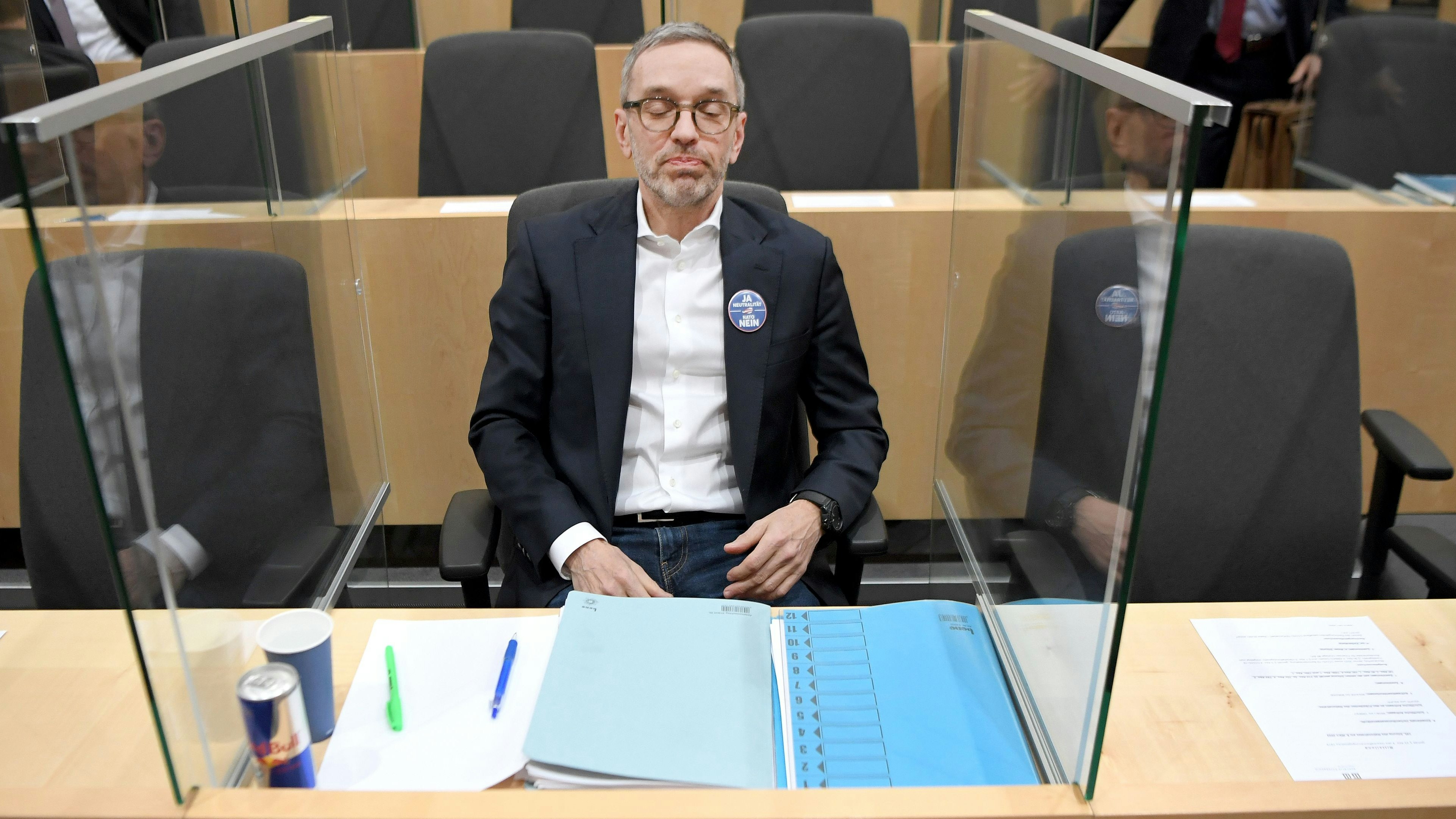 FPÖ-Chef <strong>Herbert Kickl</strong> hat offenbar den Staatsvertrag mit dem Neutralitätsgesetz verwechselt.