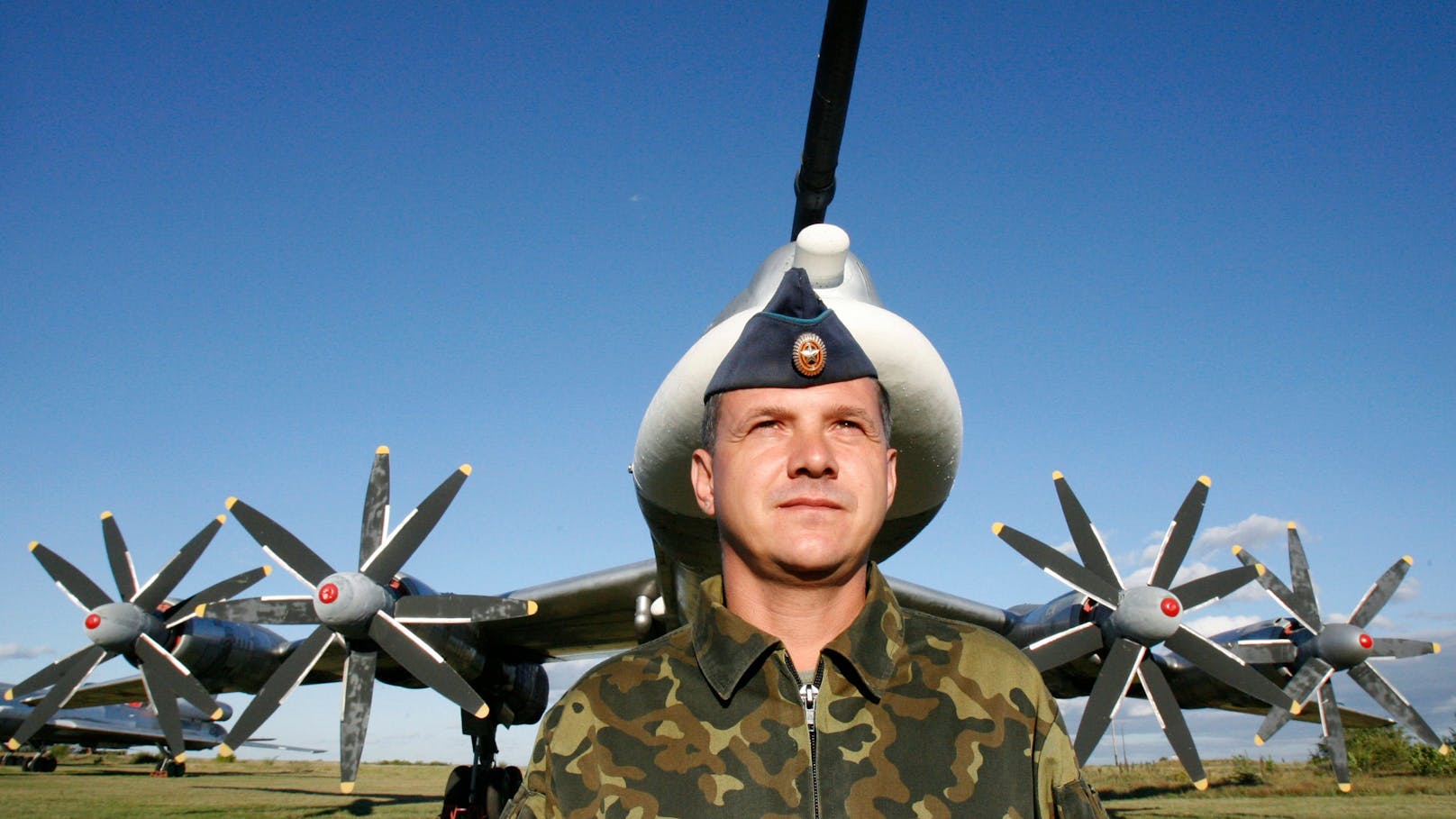 Die Ukraine bietet russischen Kriegspiloten (Bild) eine Million Dollar, wenn sie ihre Kampfjets abliefern.