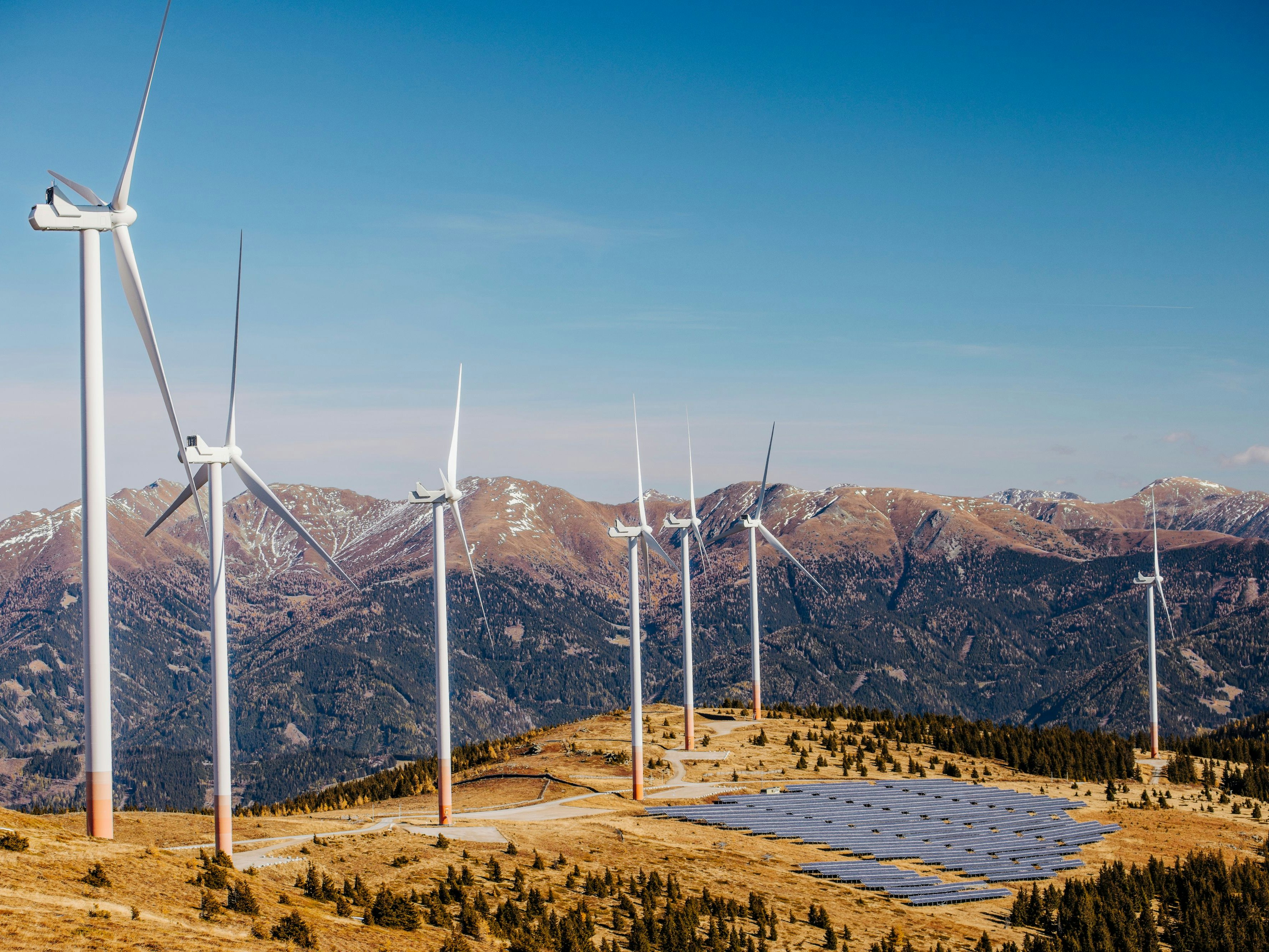 Download von www.picturedesk.com am 08.03.2022 (18:07).  Wind farm and solar power station in Lachtal during autumn - 20211113_PD19396 - Rechteinfo: Royalty Free (RF) Model Released