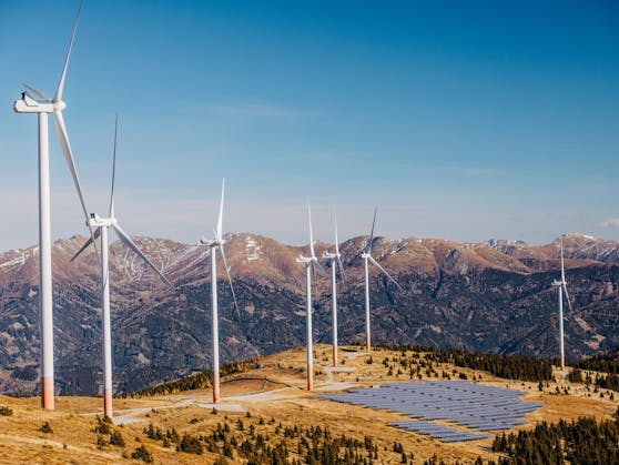 Windräder im Lachtal (Bezirk Murau) in der Steiermark. Von einem Ausbau der Windkraft könnte nicht nur die Umwelt, sondern auch die Wirtschaft Österreichs profitieren.