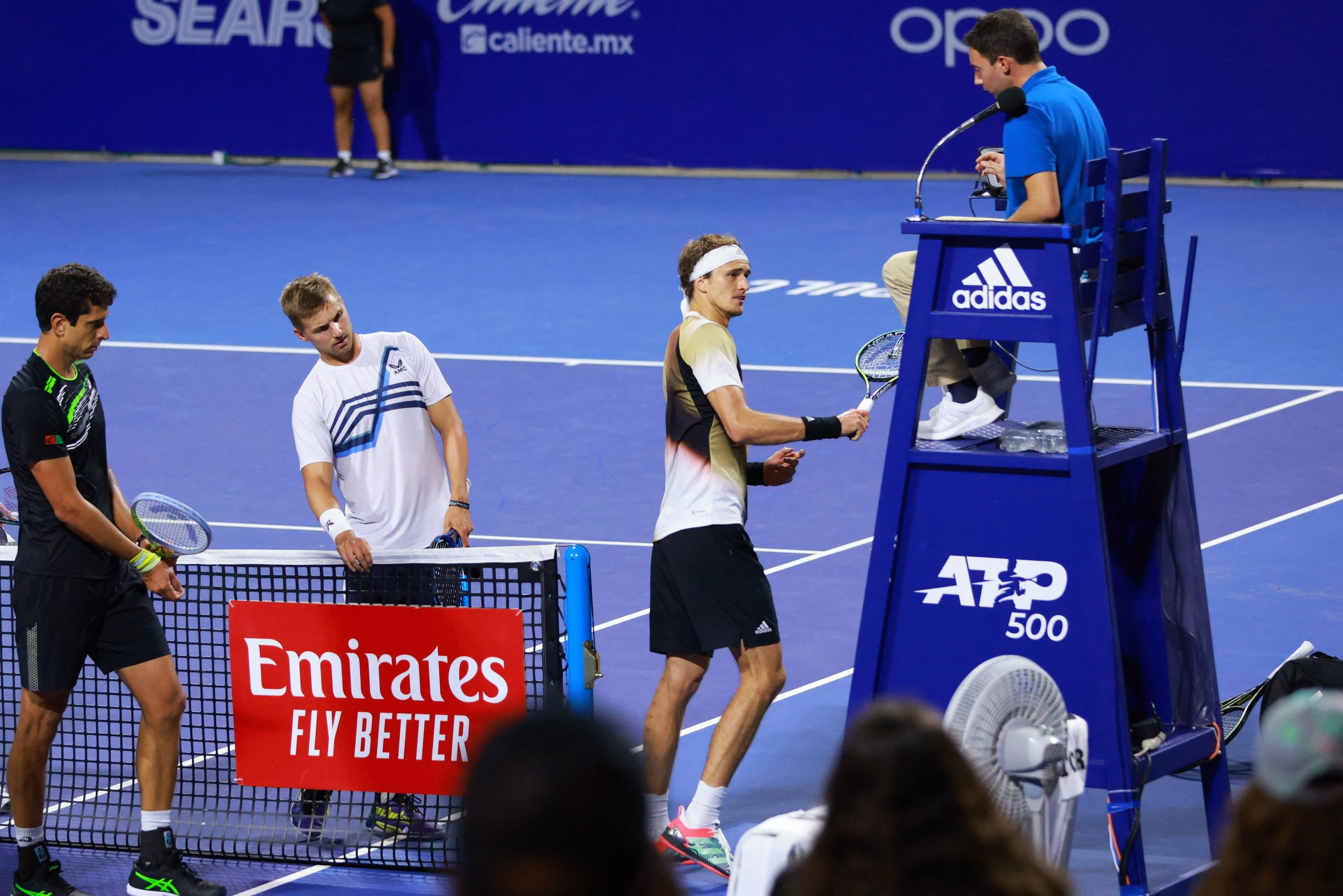 Zverev zuckt aus