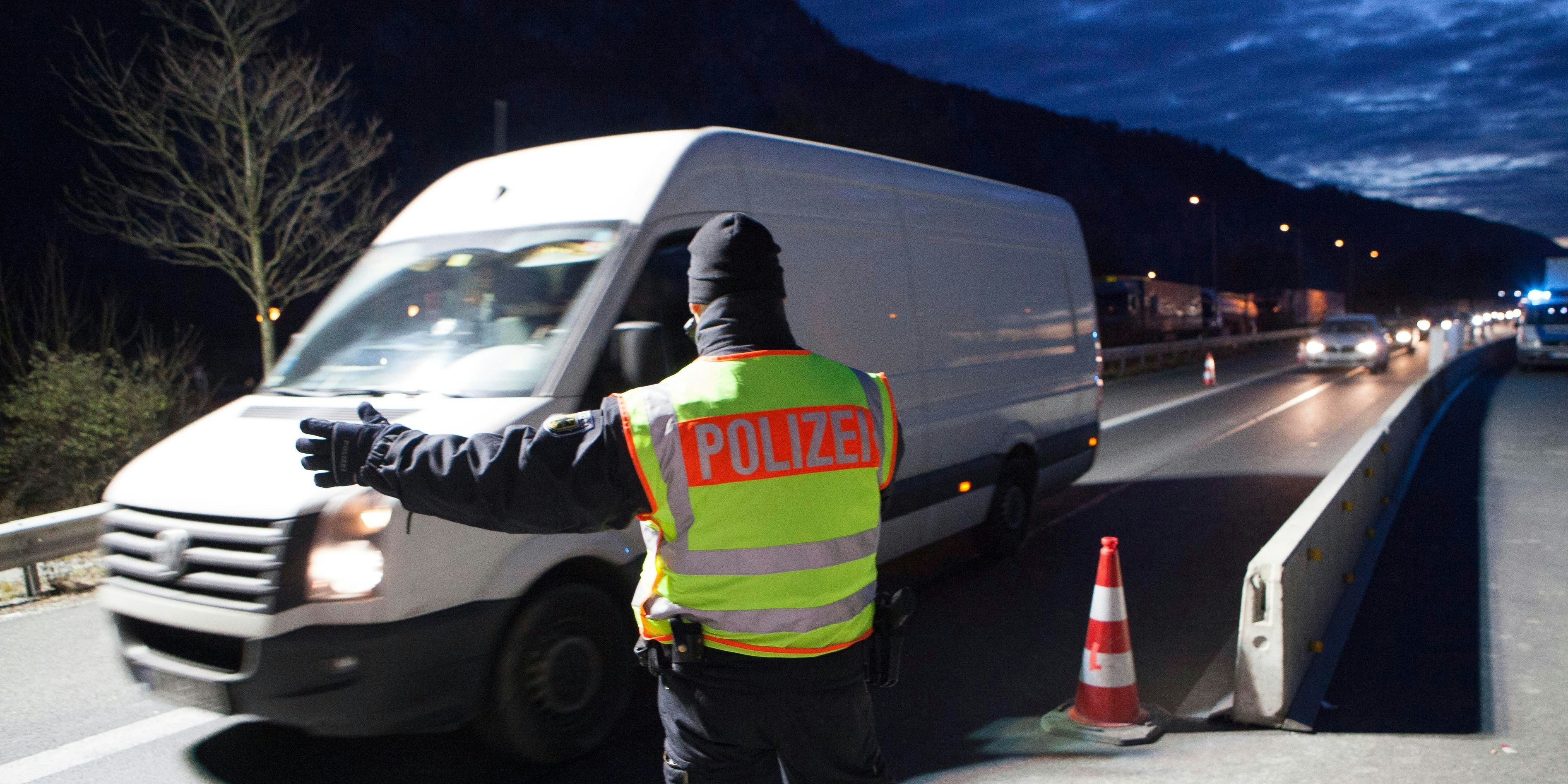 Eine Polizeikontrolle beim Grenzübergang Karawankentunnel wurde zwei Männern zum Verhängnis.