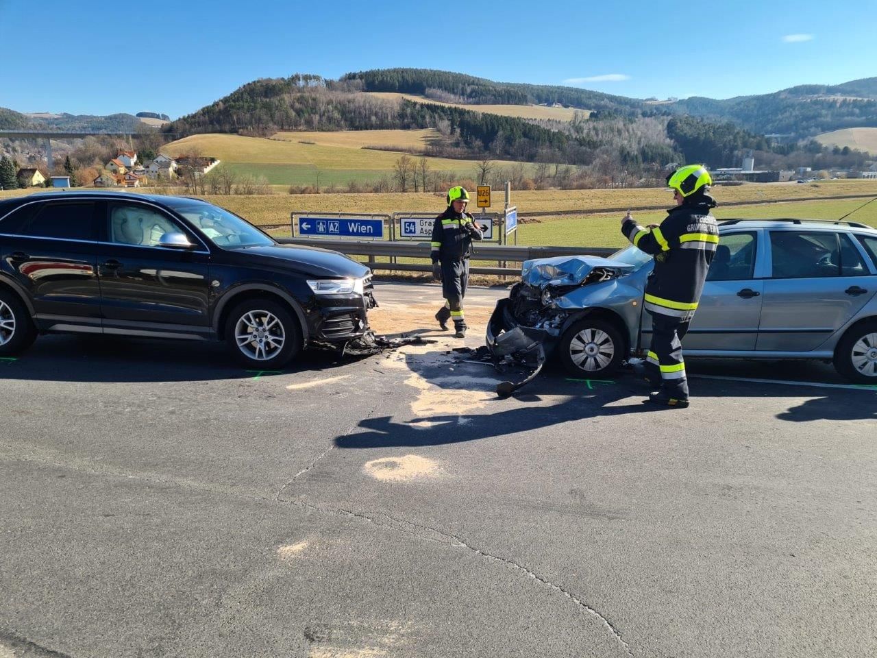 Schwerer Verkehrsunfall Auf Der B54 – Niederösterreich | Heute.at