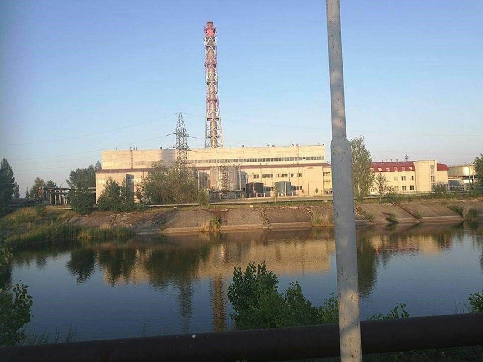 Die Nachrichten um das stillgelegte <a href="https://www.heute.at/s/ukraine-akw-warnt-vor-der-nuklearen-katastrophe-100193883">Atomkraftwerk Tschernobyl</a> werden immer besorgniserregender. Nicht nur, dass sich die Belegschaft vor Ort in russischer...