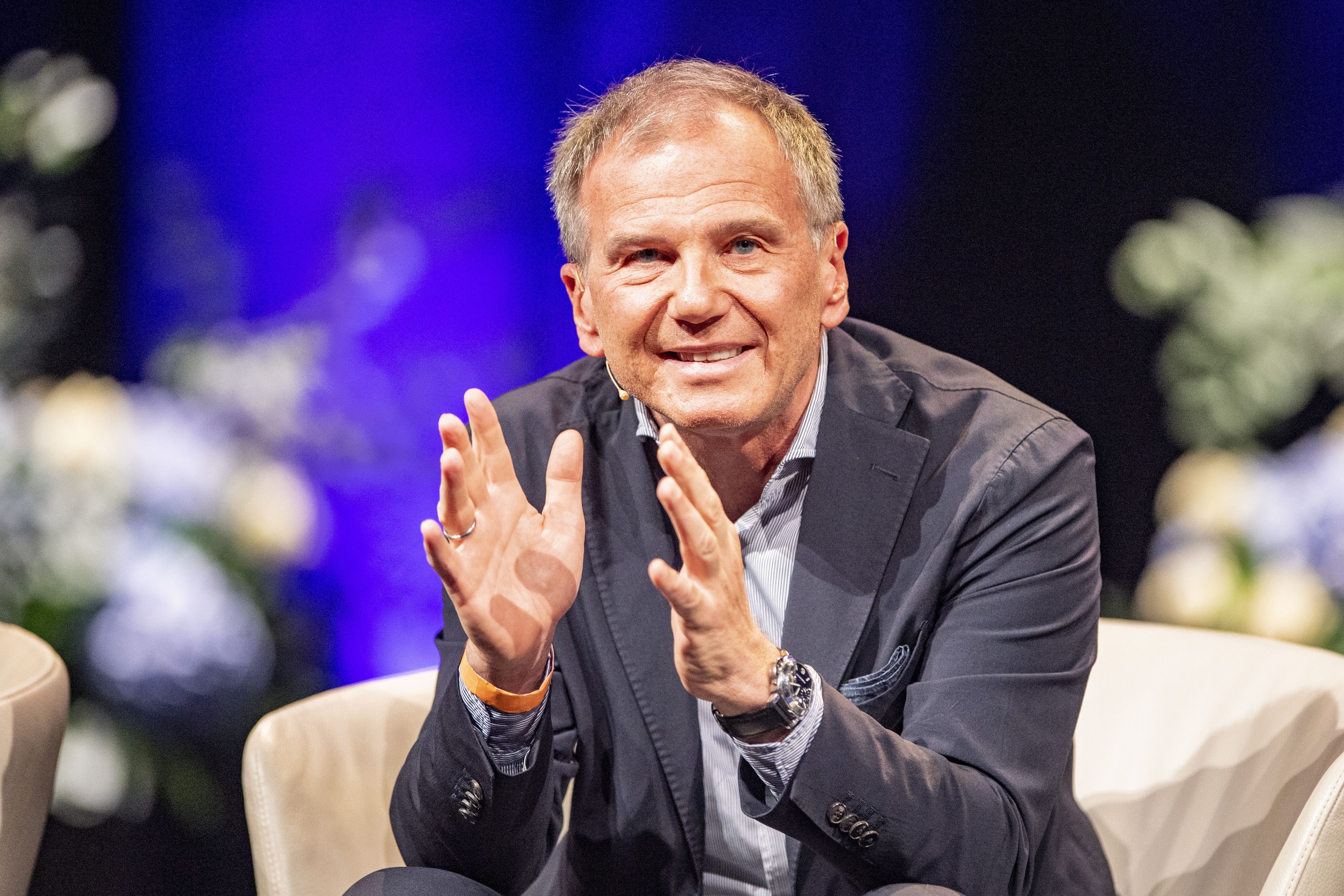 Ins Spital habe er nicht müssen, aber wegen Corona sei es ihm sehr schlecht gegangen, erklärte ORF-Moderator Armin Wolf.