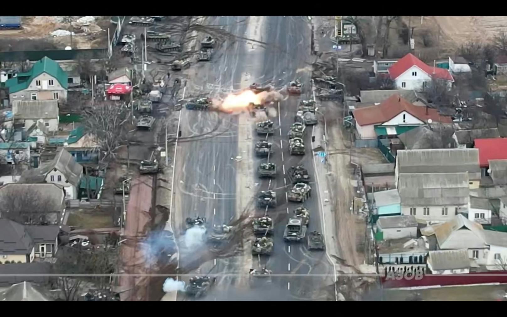 Die Kampfgruppe wurde von ukrainischer Artillerie, die von einer Drohne angeleitet wurde, beschossen.&nbsp;