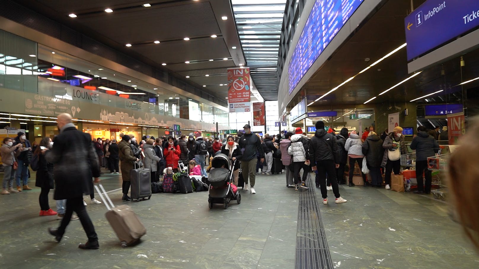 Am 10. März kamen hunderte Flüchtlinge aus der Ukraine am Wiener Hauptbahnhof an.&nbsp;