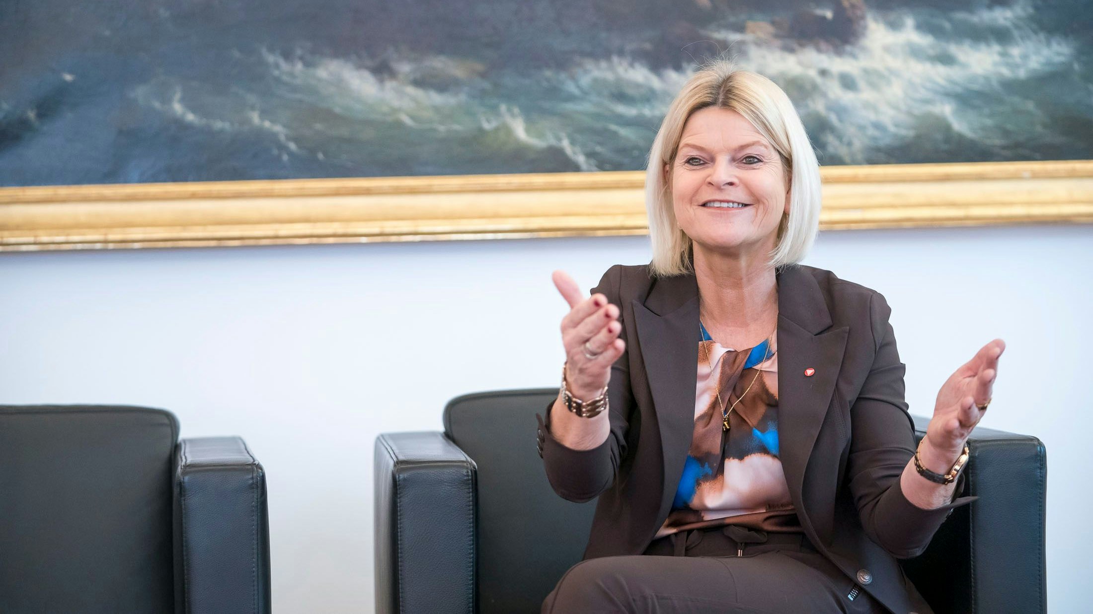 Verteidigungsministerin Klaudia Tanner spricht mit "Heute" über aktuelle "Baustellen" ihres Amtes.